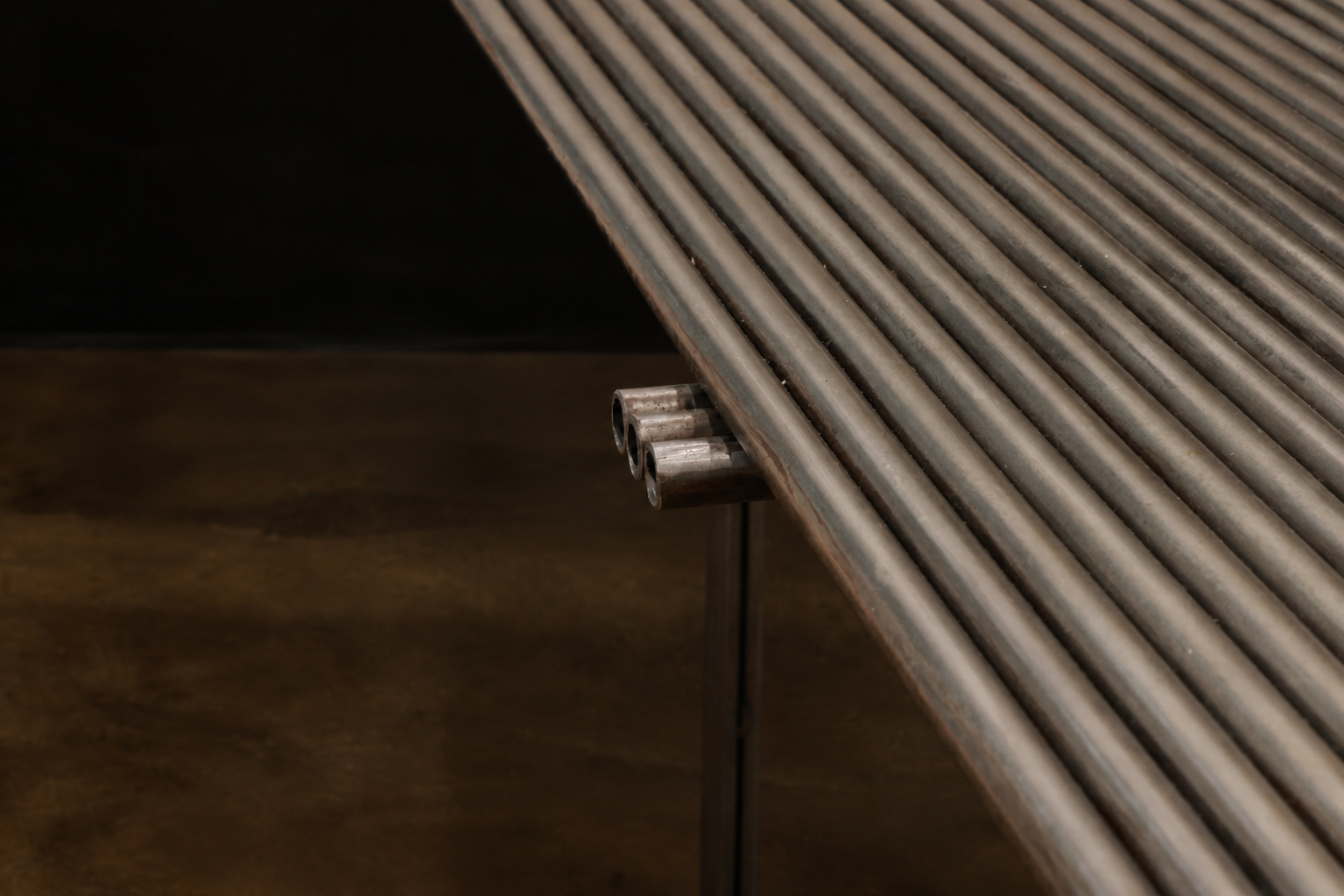 Comunale Modern Metal Dining Table by Costantini 07.png