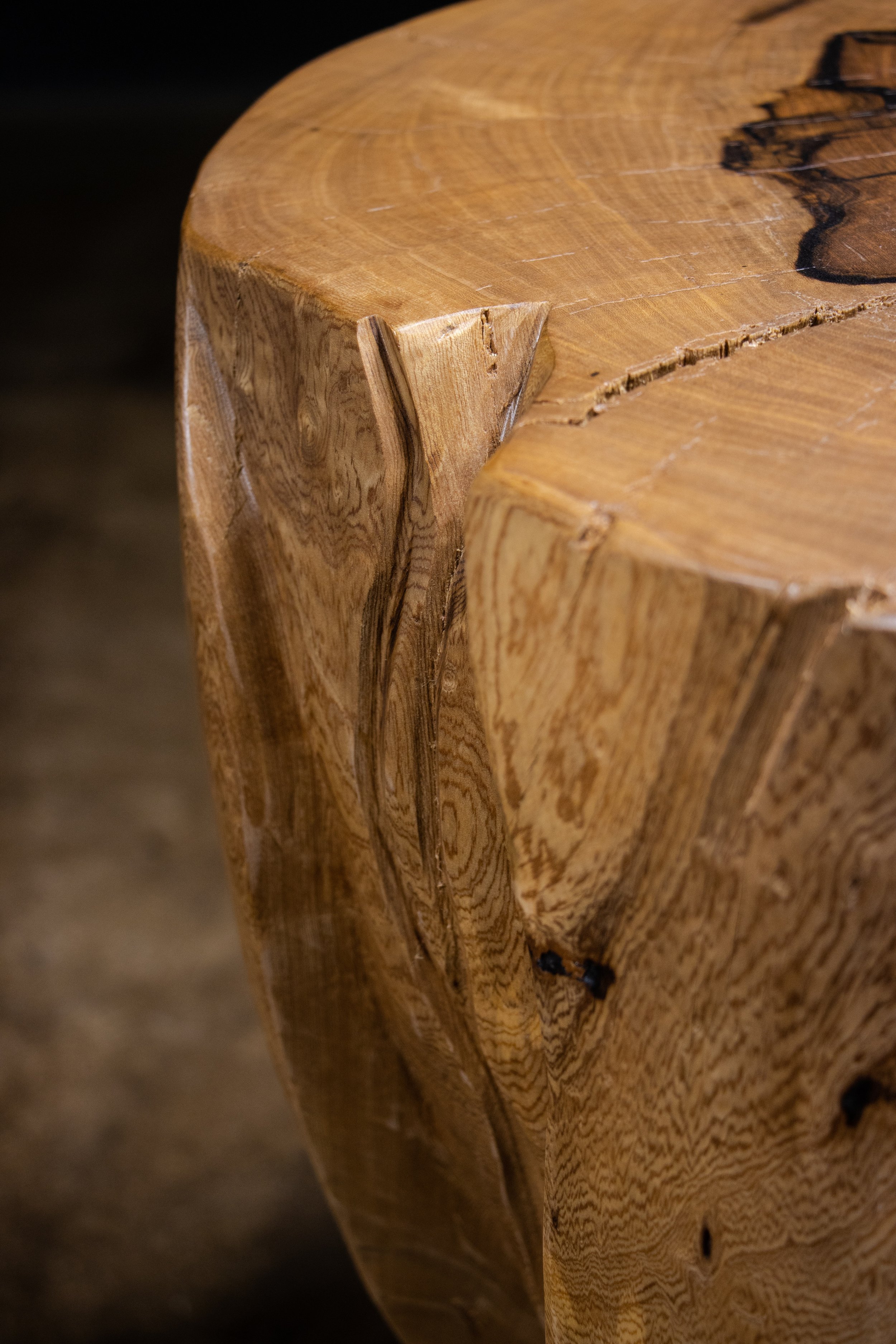 Francisco Table ƒ 40 08 by Costantini.jpg