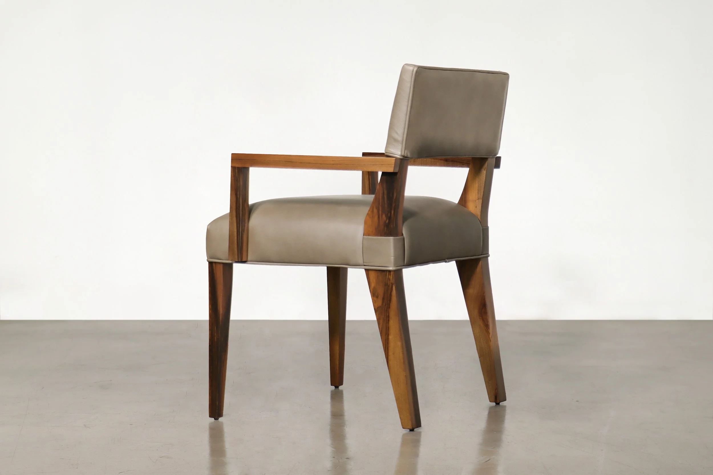 Bruno Armchair by Costantini 01.jpg