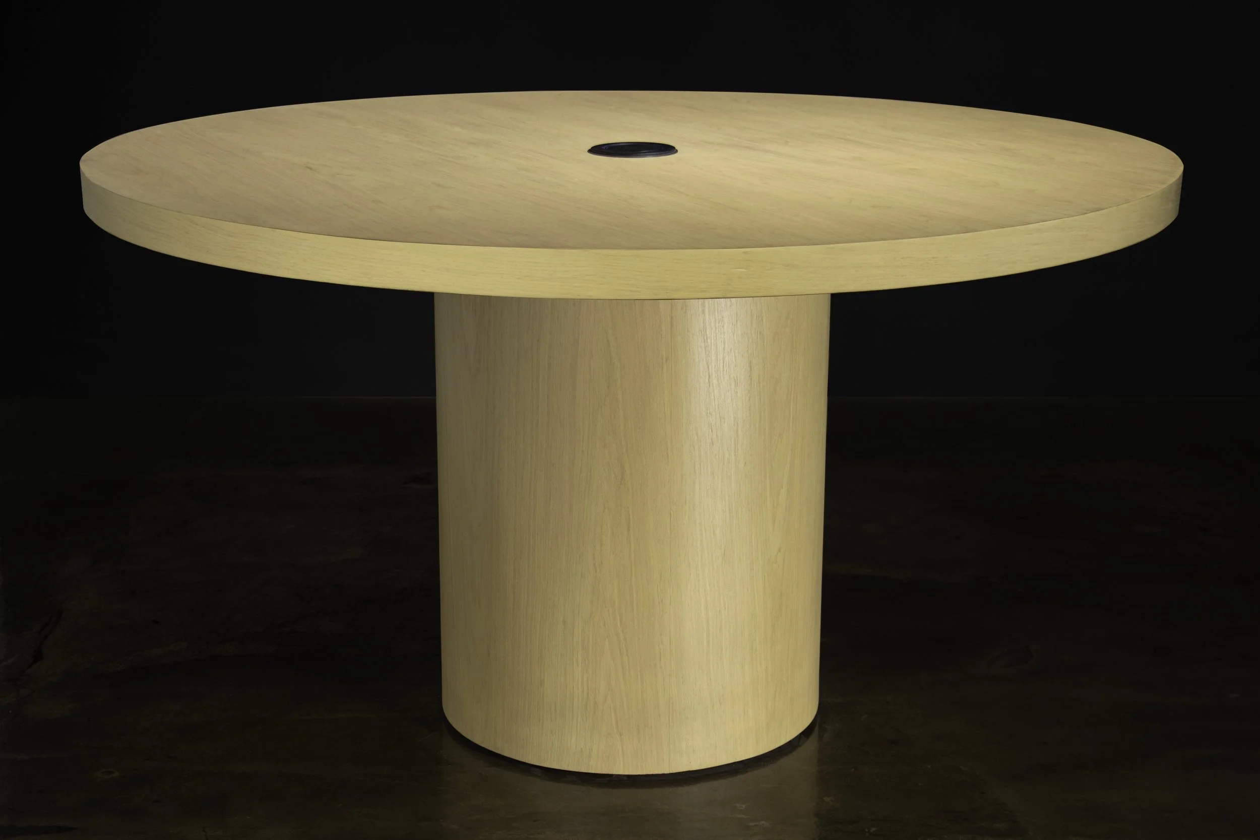 IF.43-500 River Table for Clodagh by Costantini 00.jpg