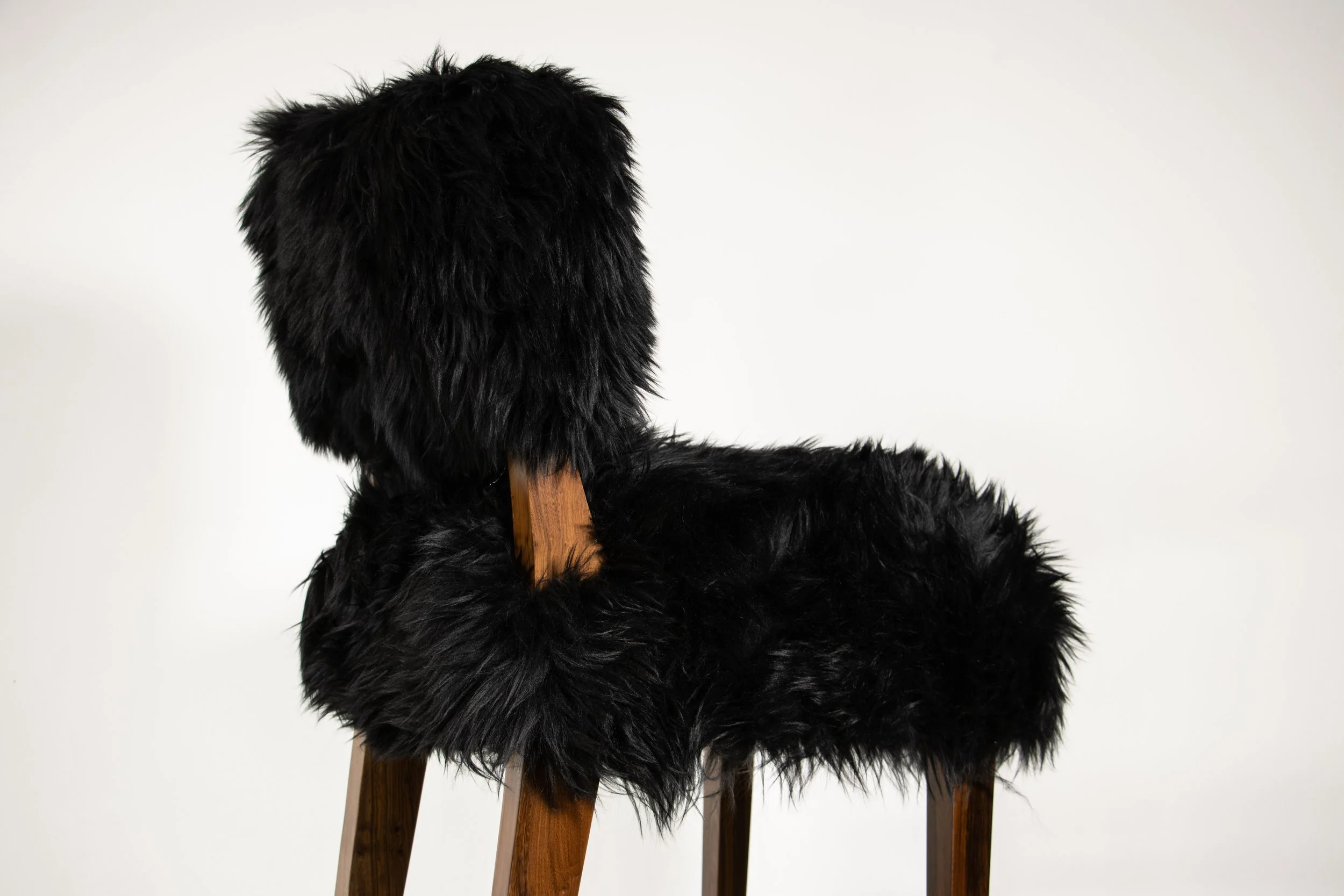 Bruno Stool Ovino Black 09.jpg