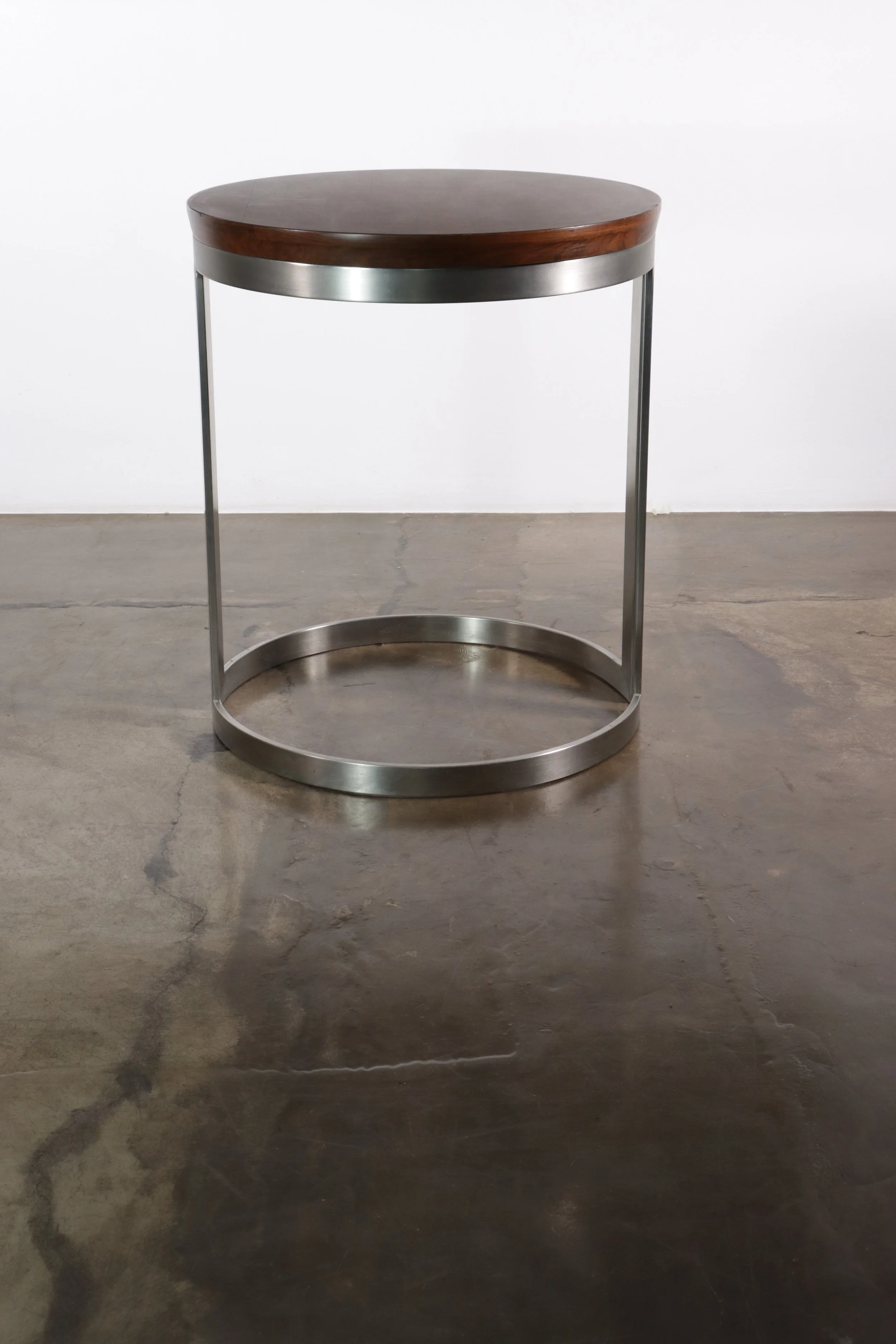 01 crop 220726 15_Trillo Table_01 by Costantini.JPG