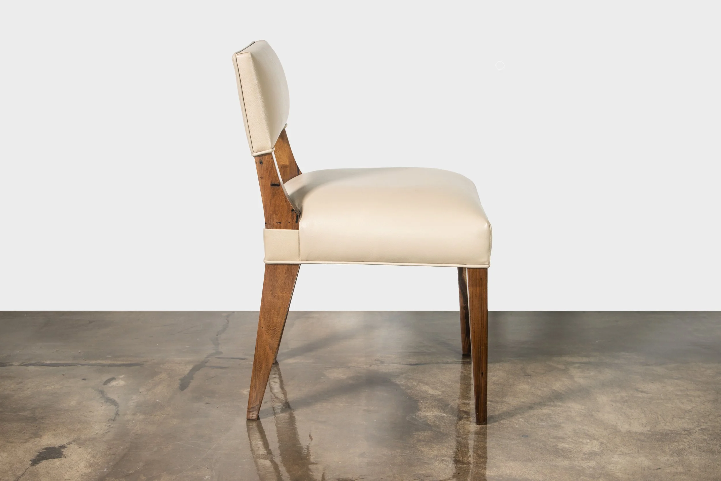 Bruno Chair Crema 220809_01 03.jpg