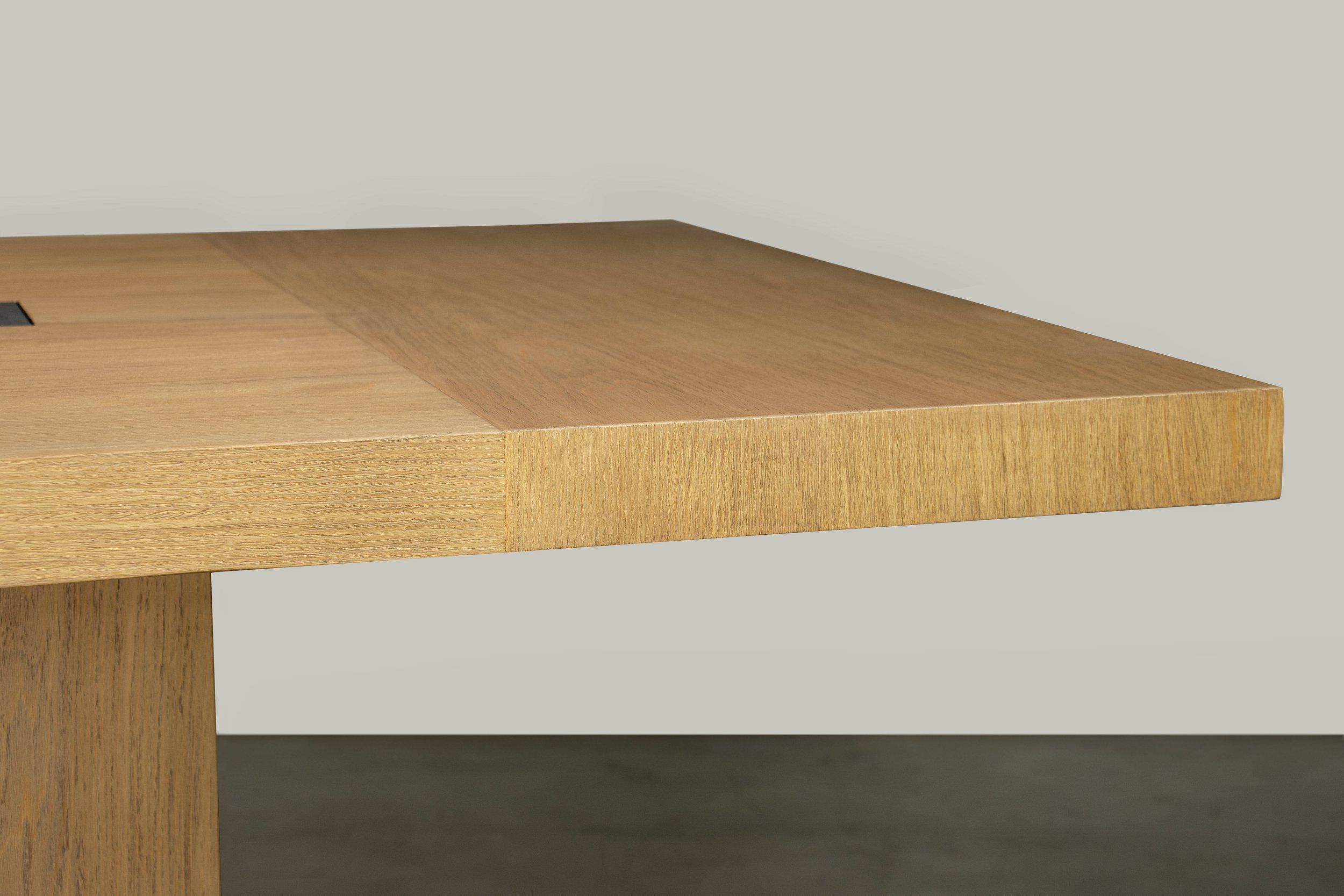 IF-GF.400 River St Table for Clodagh by Costantini 05.jpg