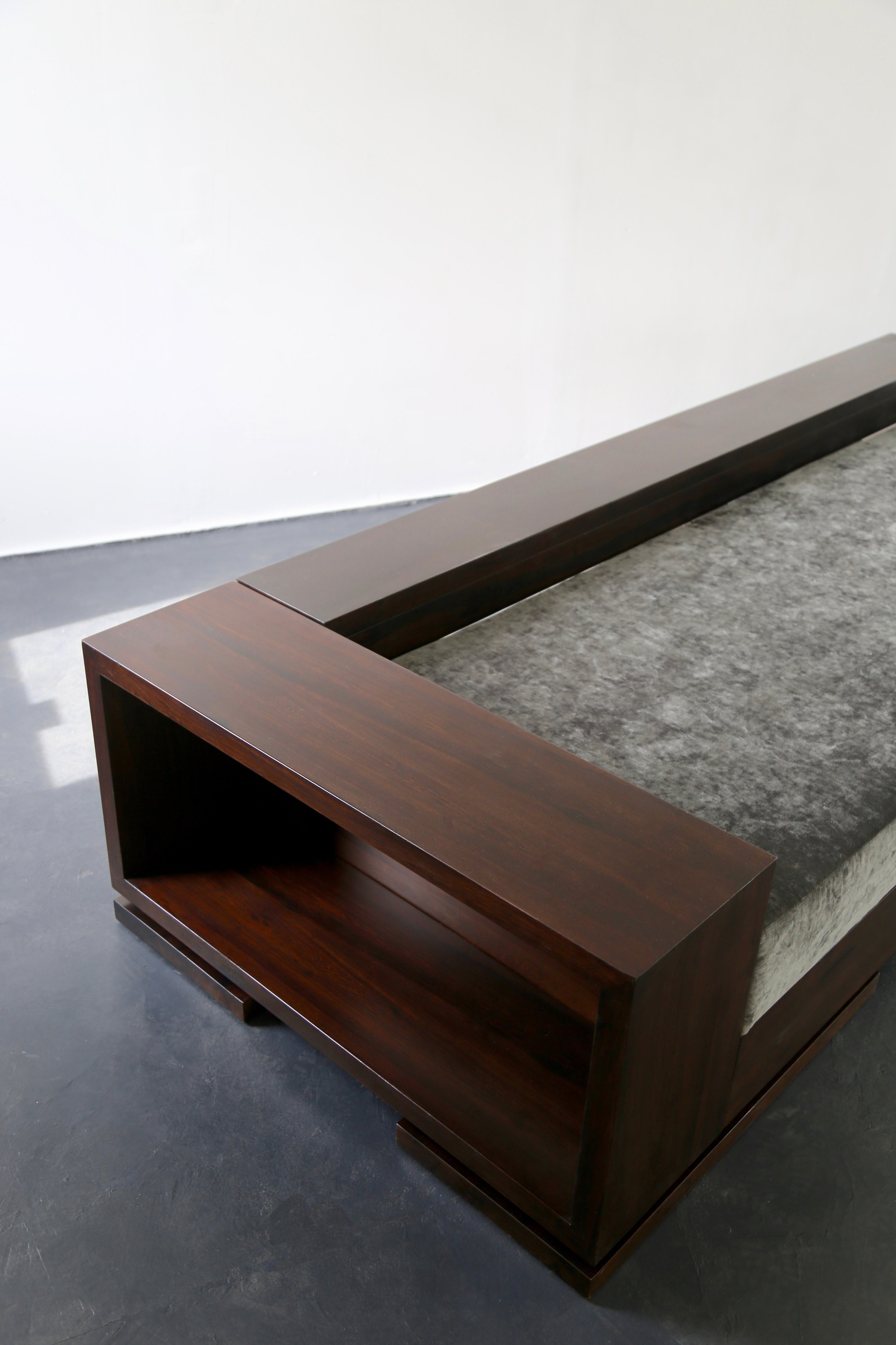 Patone Sofa by Costantini 06.jpg