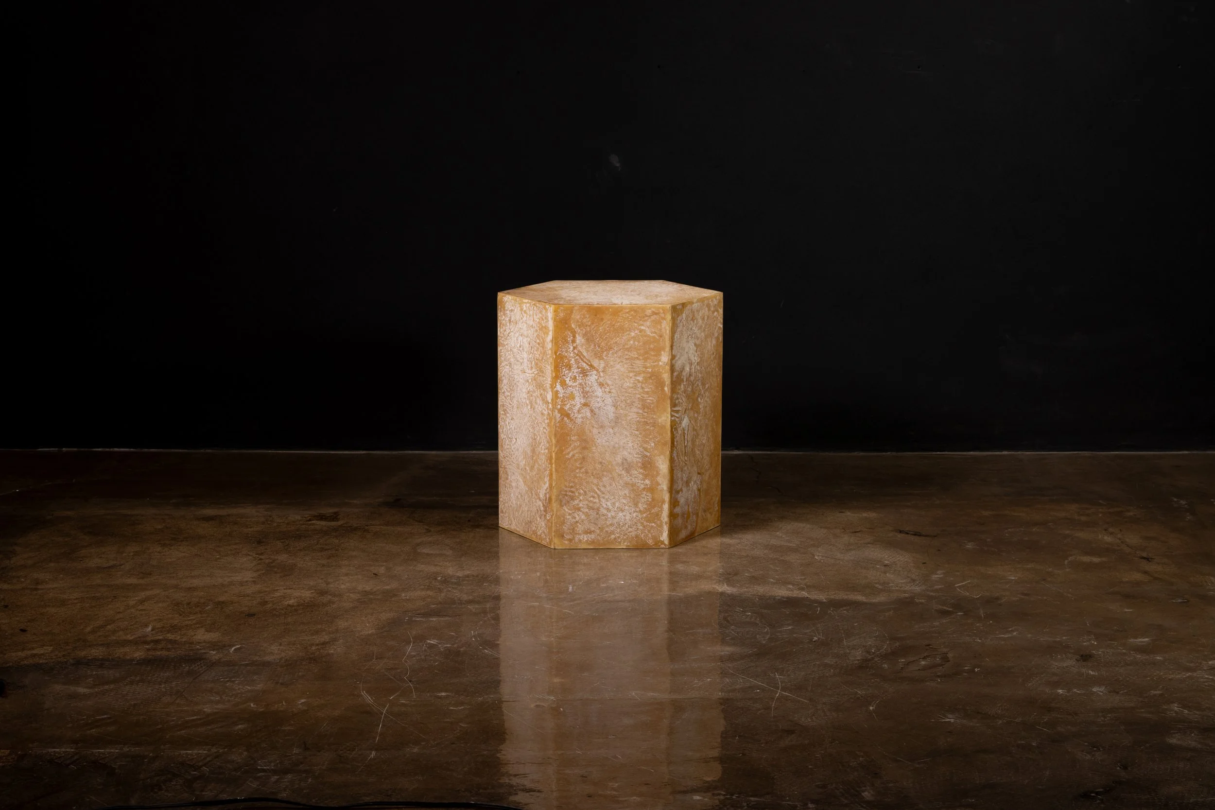 260317_09 Pergamino Hex Caramel Chico by Costantini 03.JPG