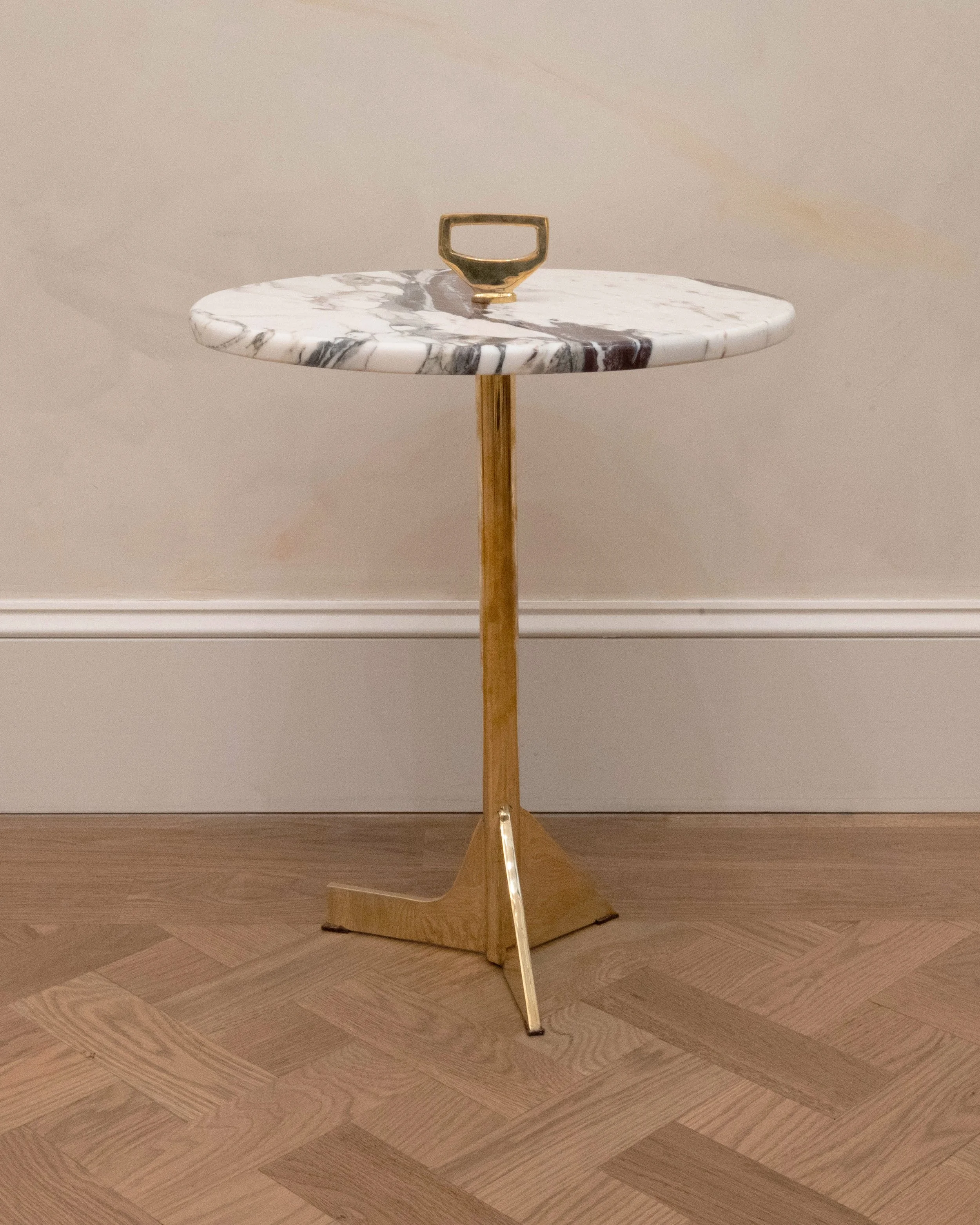 Bellance Marmol Cigarette Table in Cast Bronze and Calacatta Viola Marble by Costantini 00.jpg