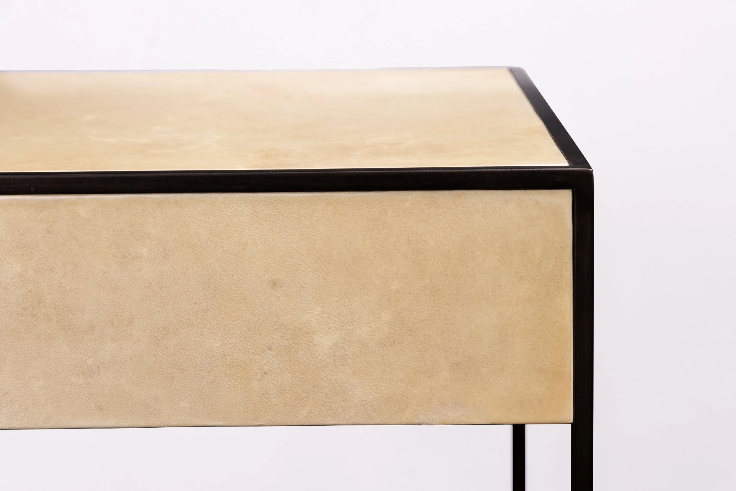 Marcello Table By Costantini 03.jpg