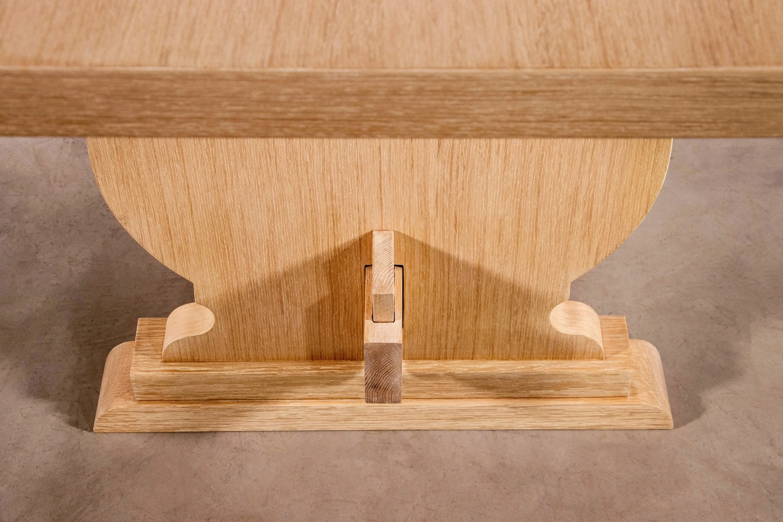 Manolo Table By Costantini 12.jpg
