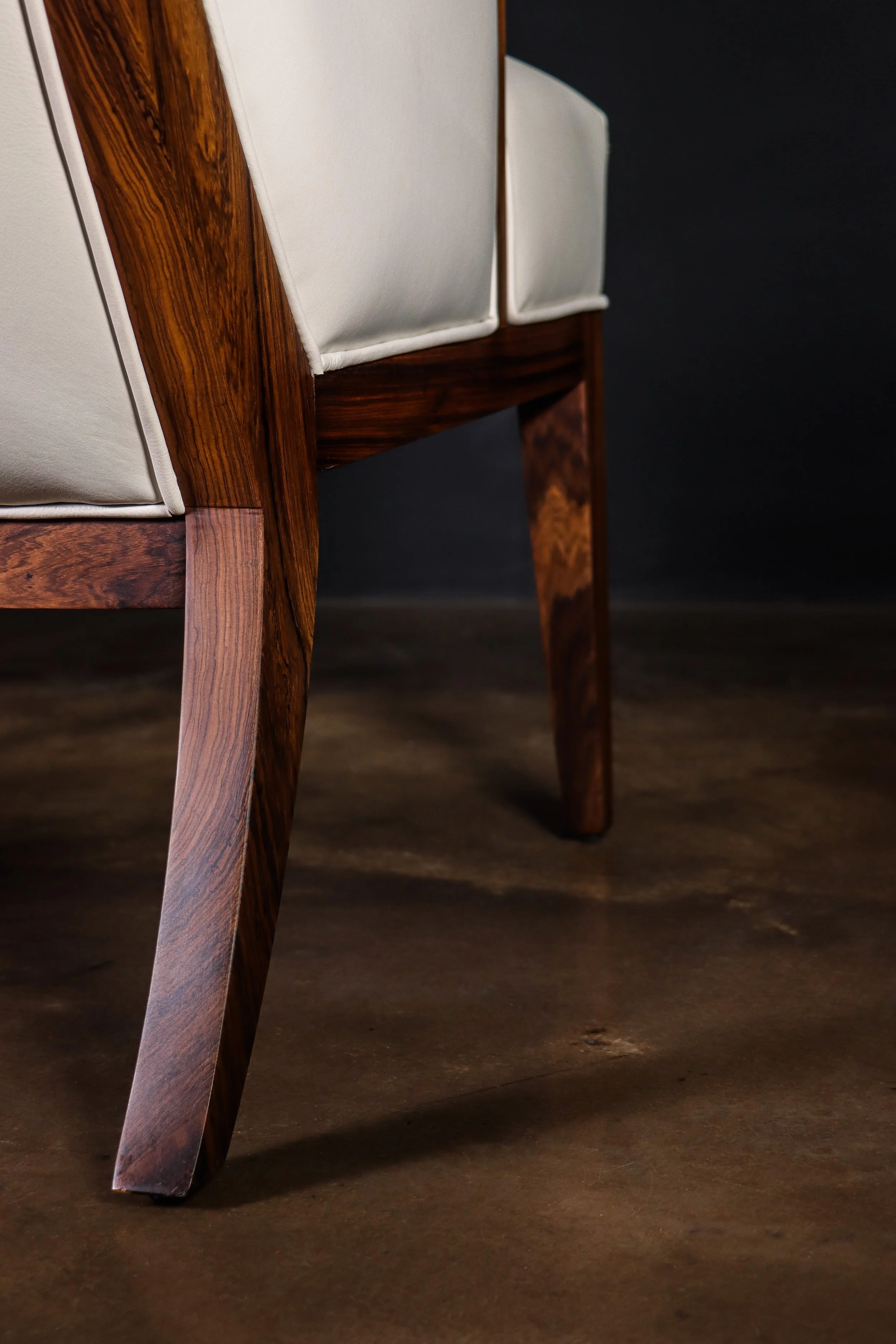 Belgrano Lounge Chair by Costantini 08.jpg