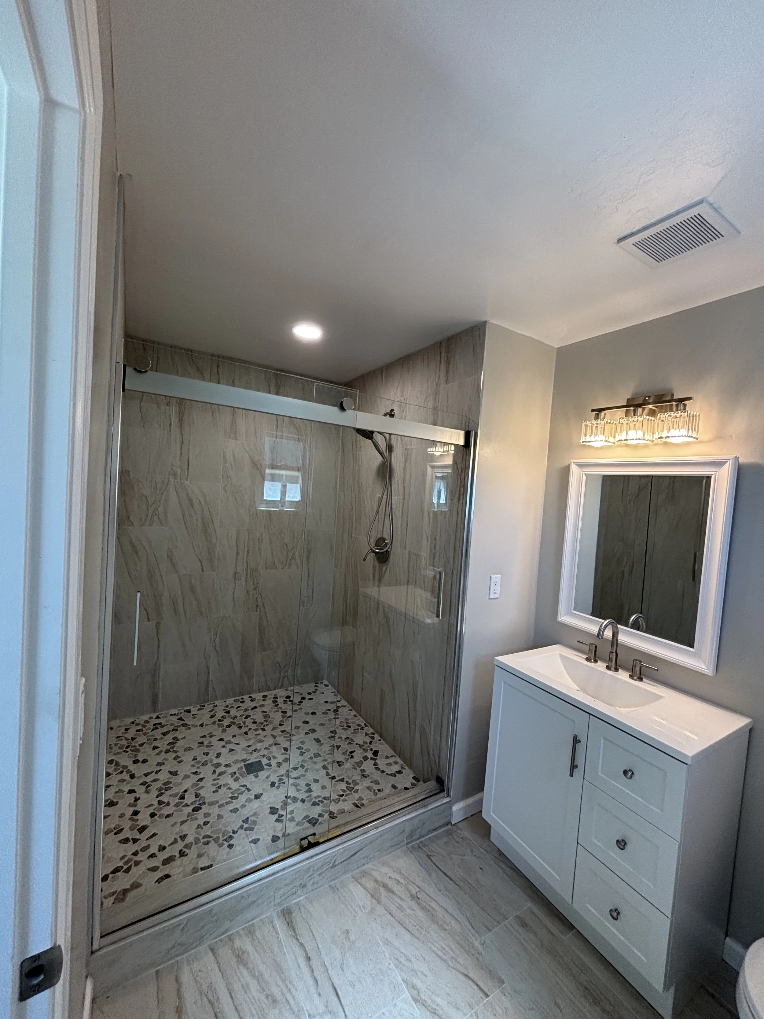 bathroom1.jpg