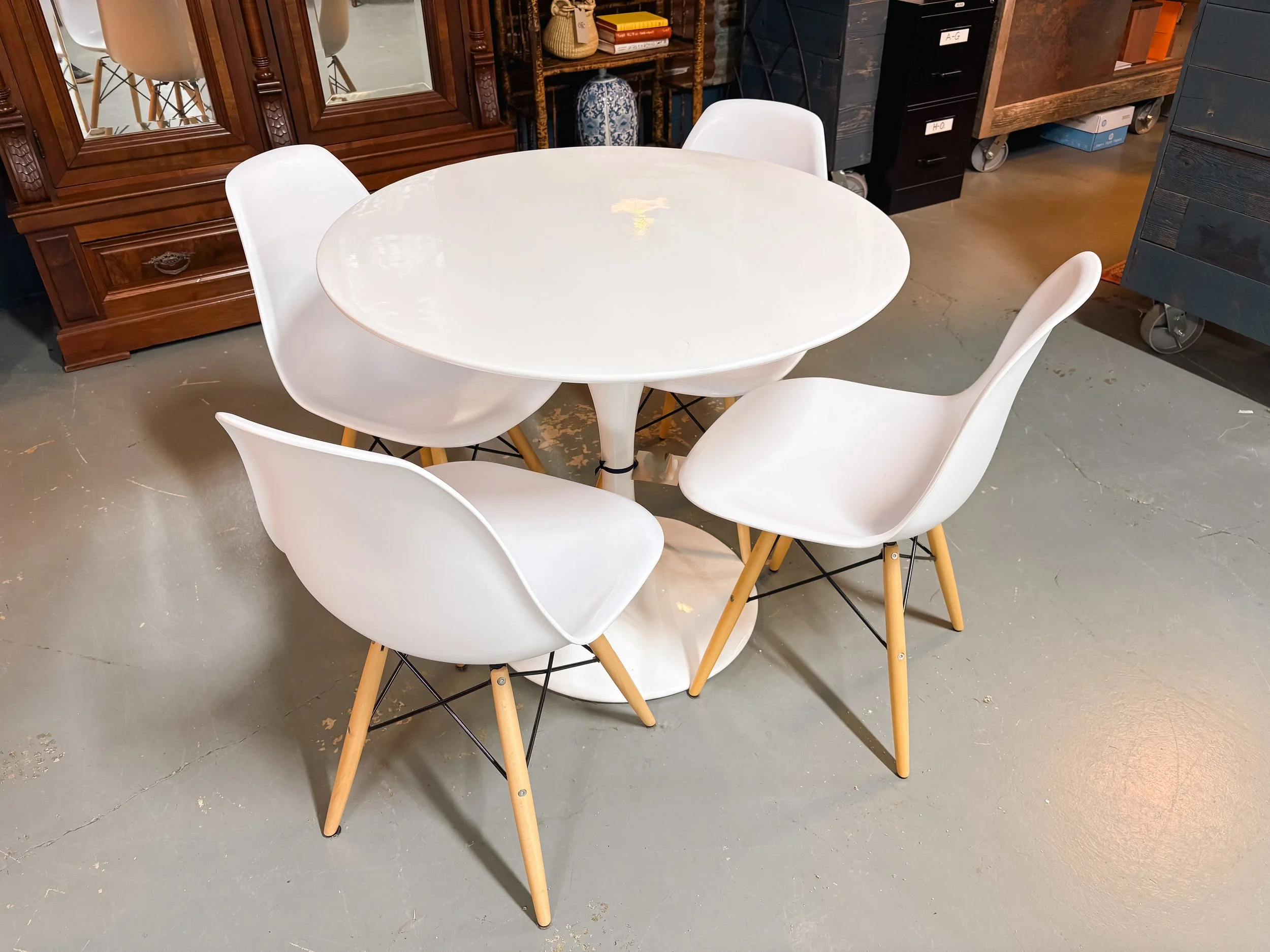 Circular MCM Dining Set w/ 4 Chairs 35"d - $275