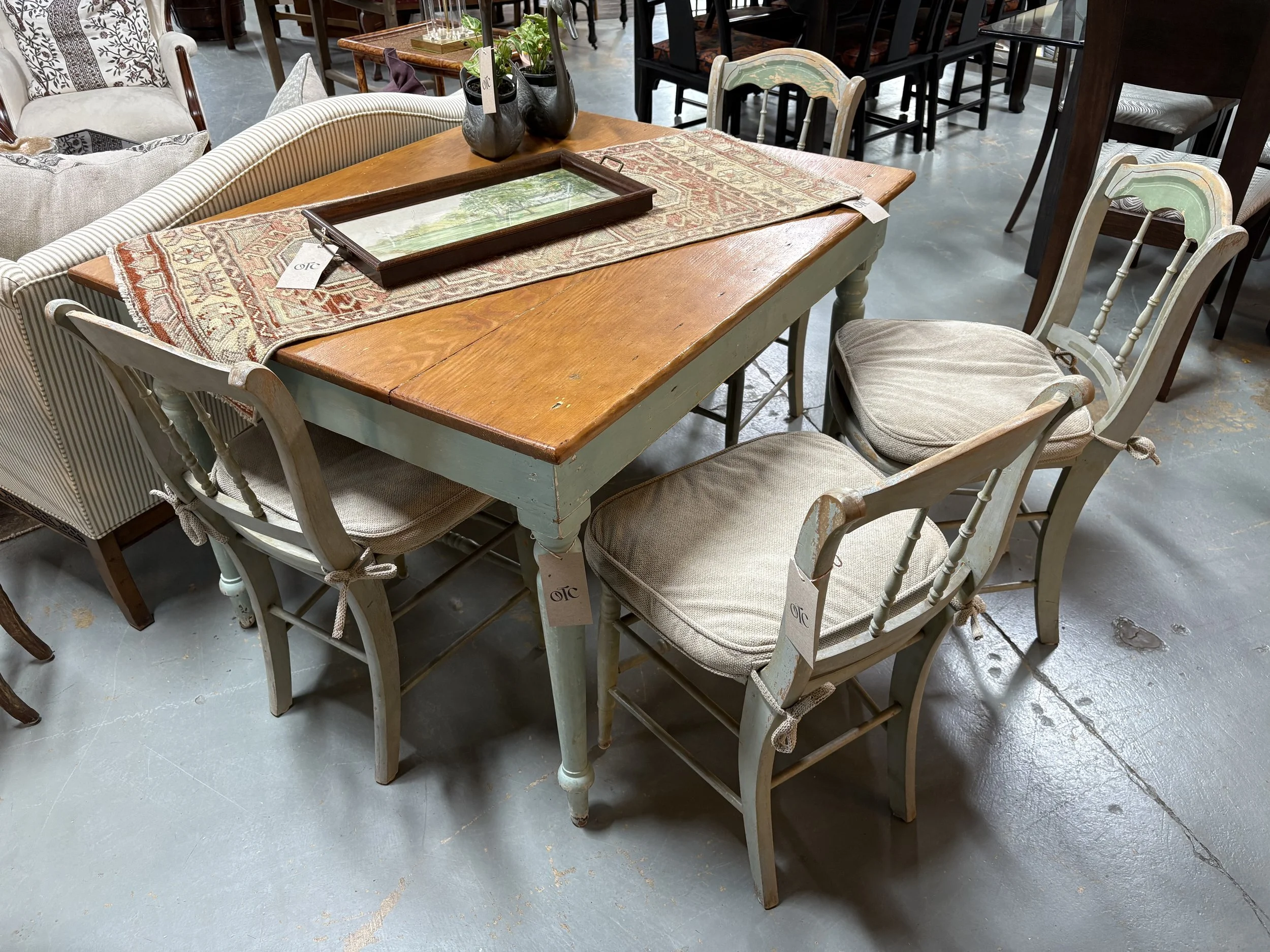 Antique Breakfast Table + 4 Chairs