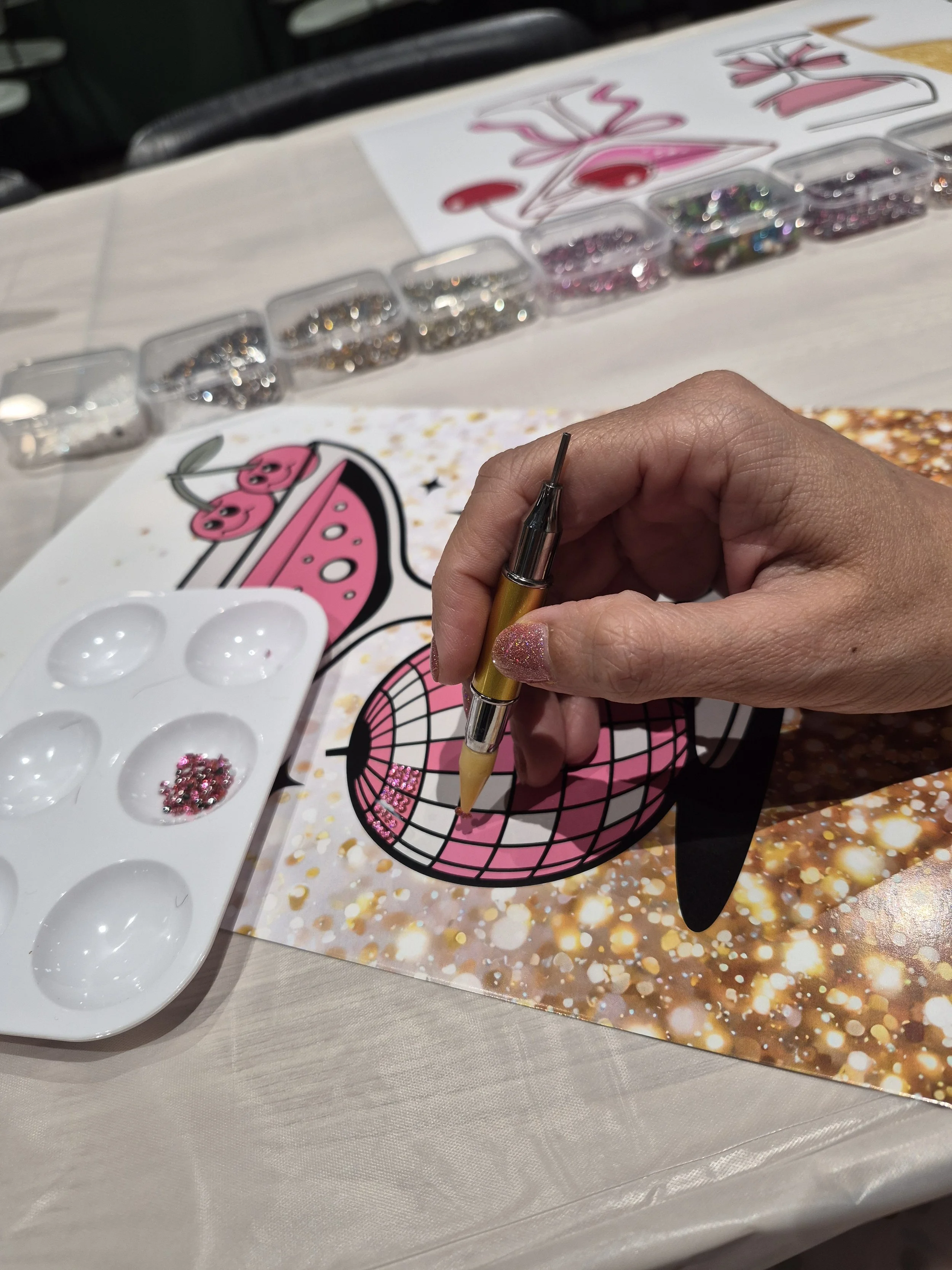 A unique crystal art glamup workshop for all ages