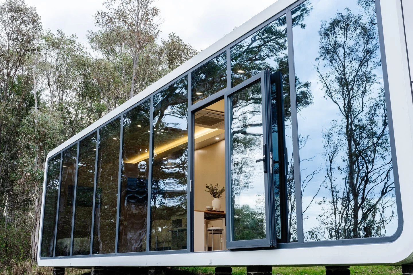 Perfectly mirroring nature and blending effortlessly into its surroundings, the LuxPod looks right at home wherever you place it.⁠
⁠
Visit our website or shoot us a DM to get in touch with us today.