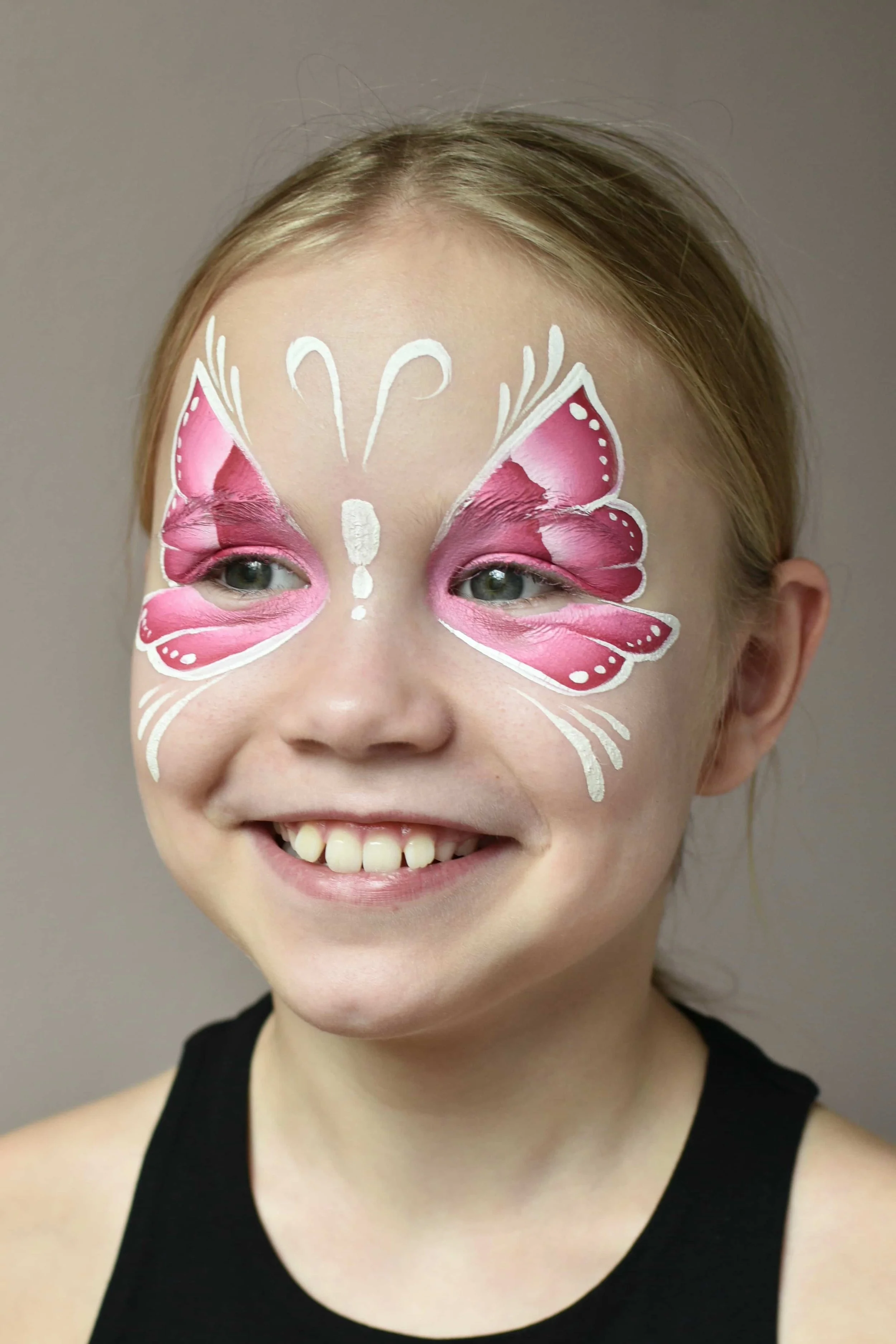 Pinkki perhonen kasvomaalaus silmikko