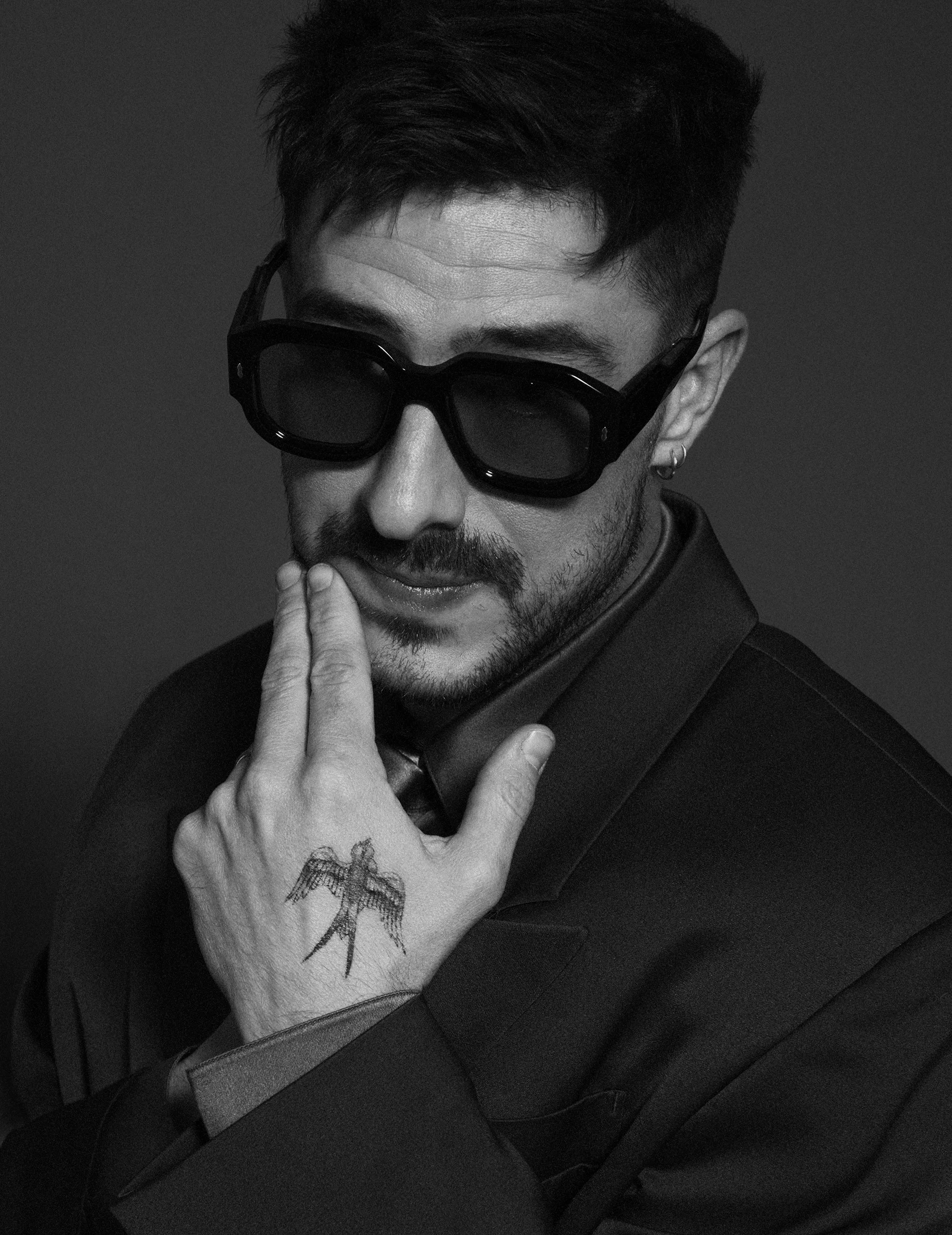 ME_290_MAT_MUMFORD_SHOT_01_0149.jpg