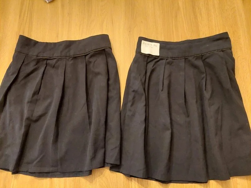 Blue school skirts. 10y. TU