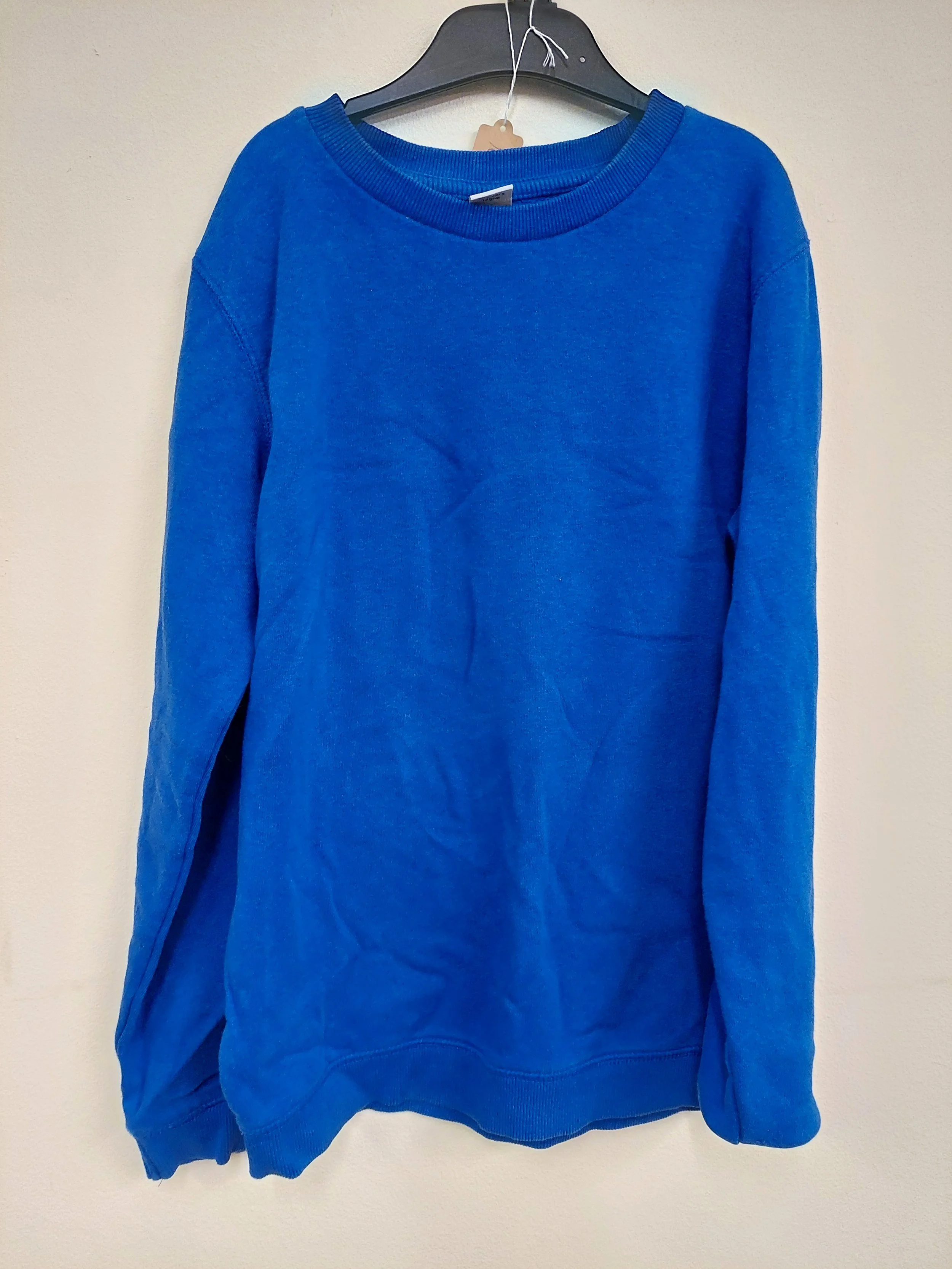 Royal blue r-neck sweatshirt