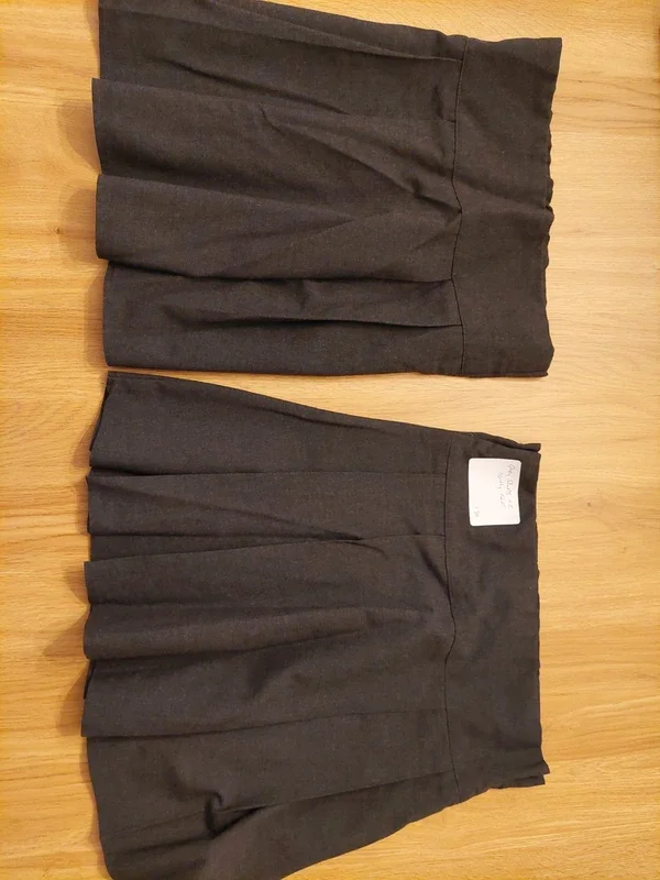 Charcoal grey school skirt. 10-11y. F&F