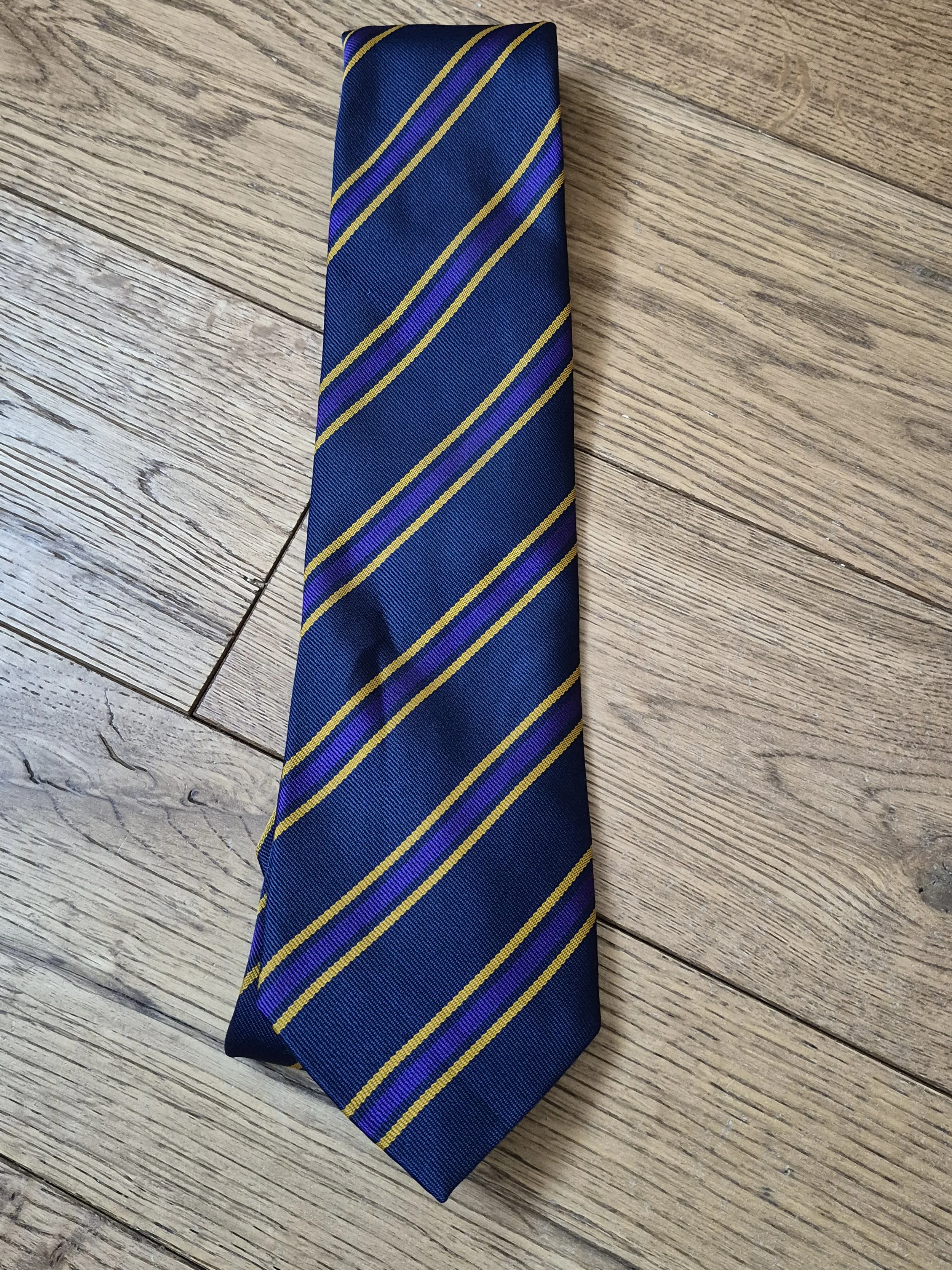 Kennet tie