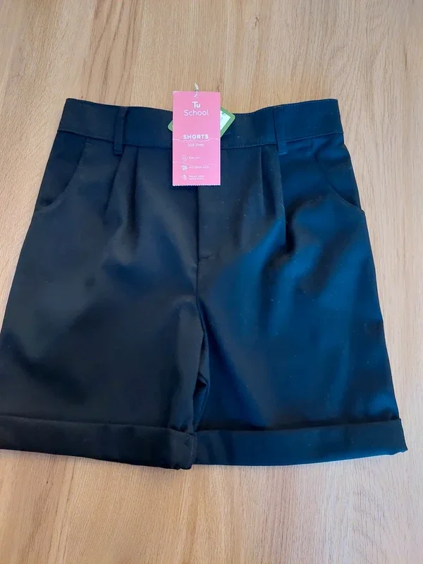 Girls school shorts. Black. 9y. TU
