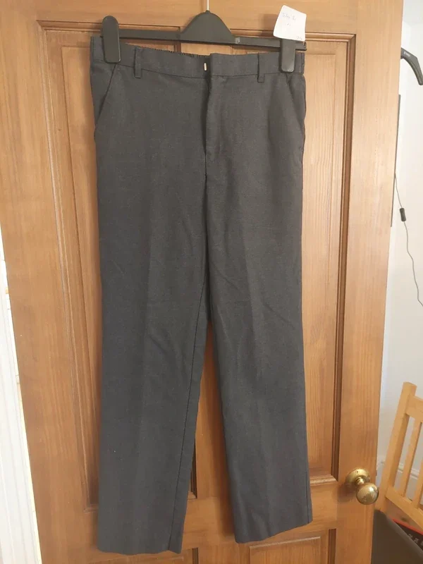 Boys grey trousers. 13y. Trutex
