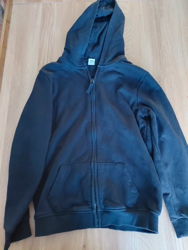 Hoody. Black. 10y. TU