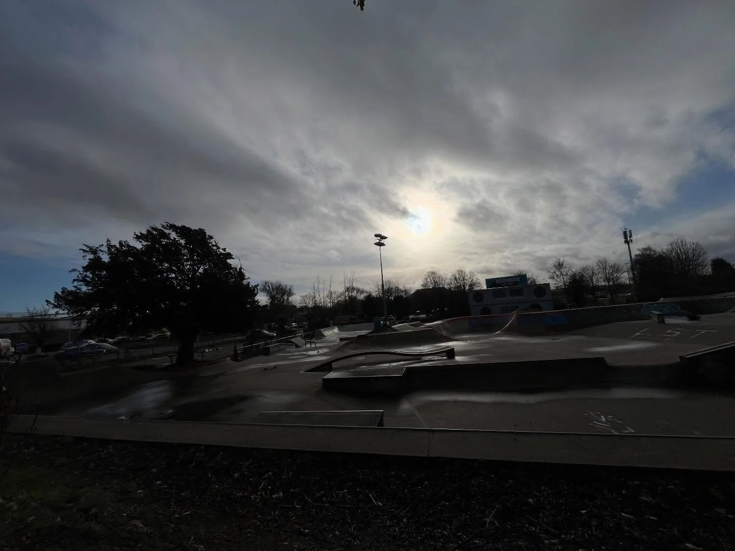 Slowly drying out&hellip;
#HerefordSkatepark #SkateHereford #SkateParkDays #SunnySkate #DrySkatePark #SkateboardingLife #SkatersOfHereford #BoardLife #RideHereford #SkateAndChill