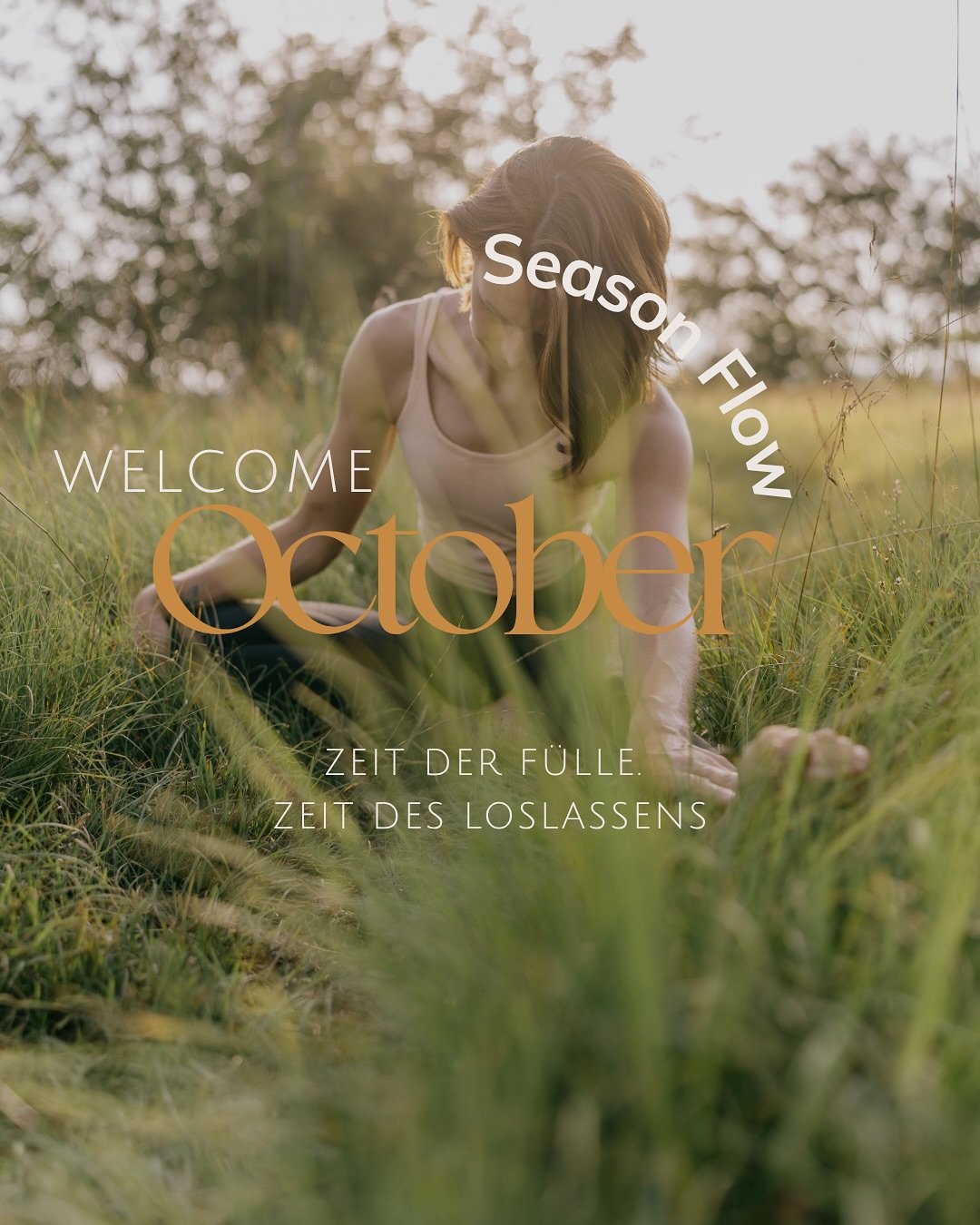 Herbst im Flow. Drau&szlig;en sein, bewusst die frische, klare Luft einatmen, loslassen. Nutze Yoga, Meditation und Breathwork um im Herbst mehr im Rhythmus der Natur zu leben. #herbstflow #naturzyklen #yogaflow #goforflow #achtsamkeit