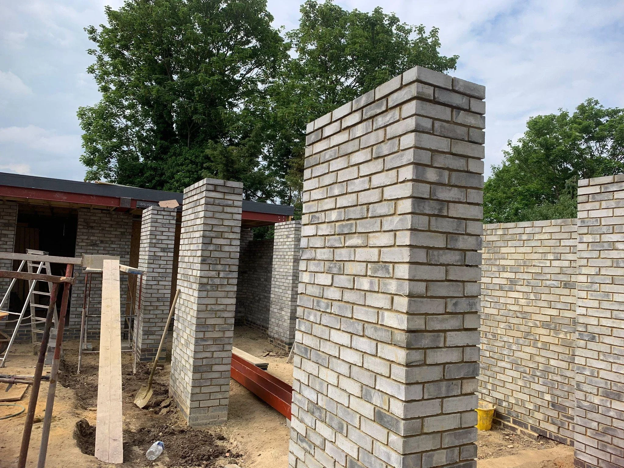 WhatsApp Image 2025-10-01 at 12.40.35_15641772.jpg