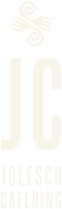 Logo Jolesch Catering, darunter die großen Buchstaben 'JC' und darunter die Wörter 'Jolesch Catering'.