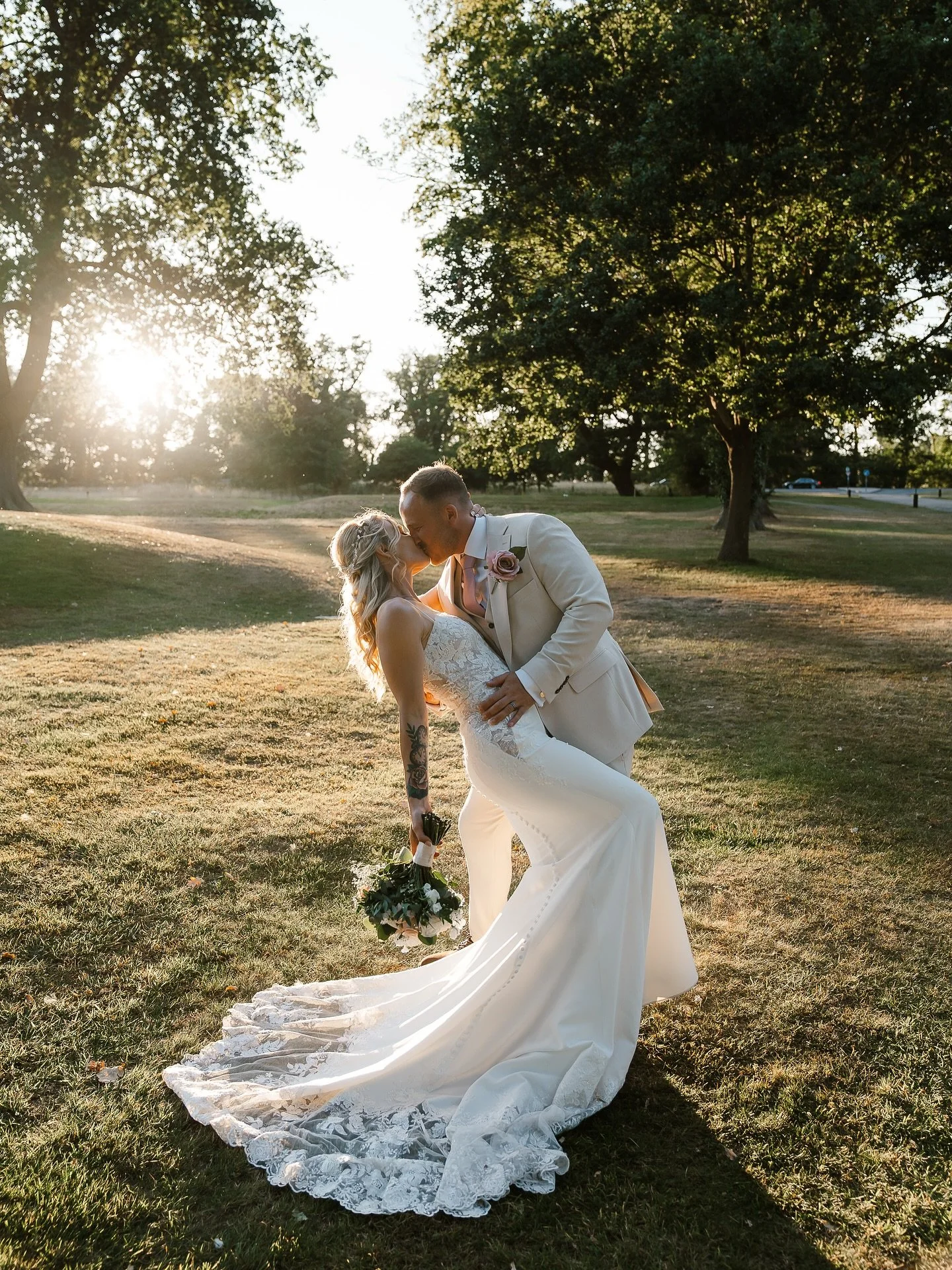 Liz &amp; John ✨

There&rsquo;s something timeless about golden hour &mdash; the way it softens everything, the way it holds space for the quiet moments between two people deeply in love.

This day was full of those in-between moments. The glances. T