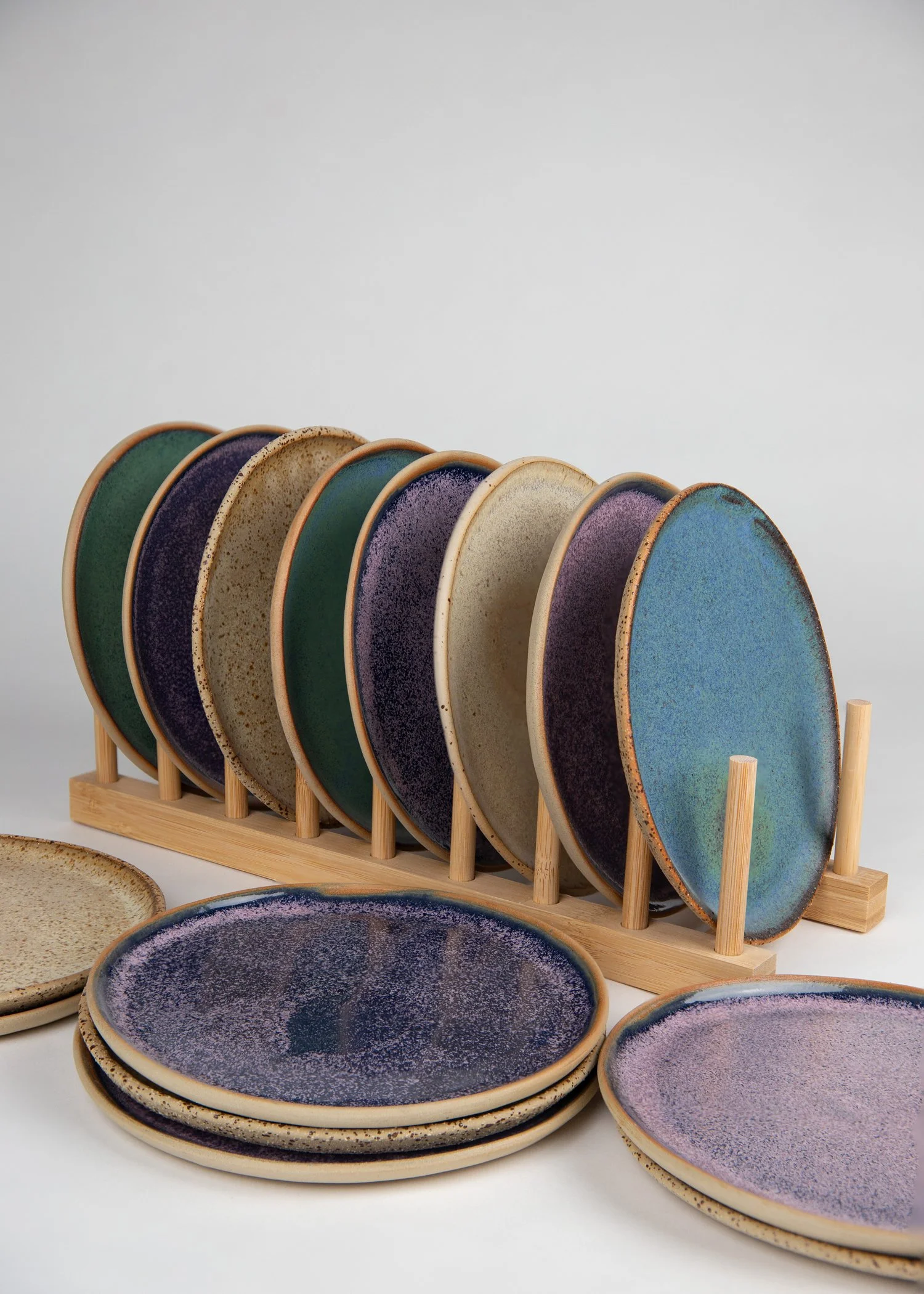 Stoneware Plate Set in Three Sizes-2