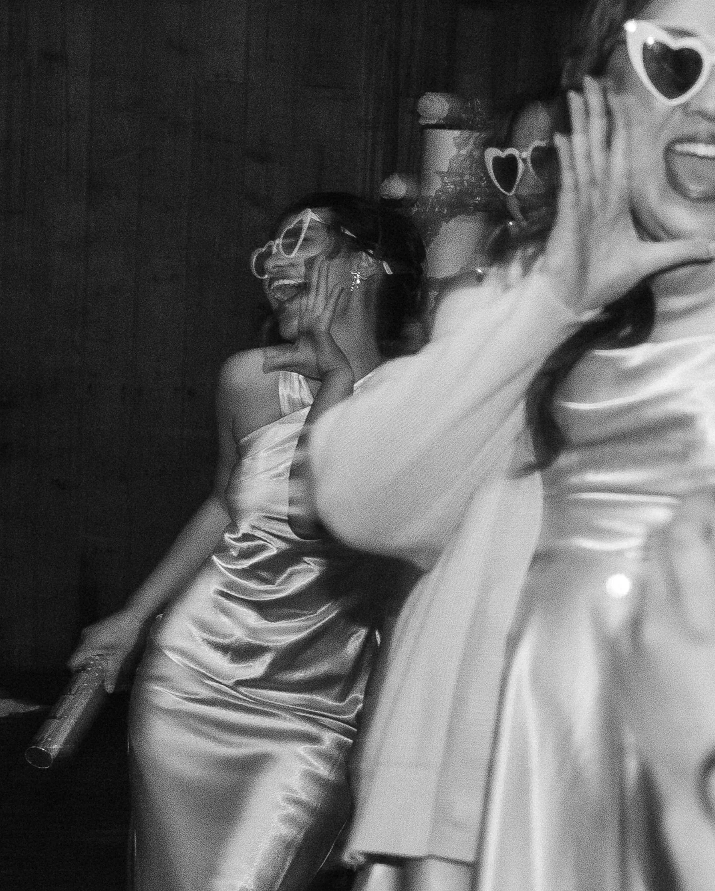 Full of movement, raw emotion, and unfiltered moments.
Genuine laughter, quiet tears, and everything in between.
Real moments. Real feelings.
A wedding that&rsquo;s not posed &mdash; it&rsquo;s alive.
.
.
.
MC&amp; Celebrant:@middleton.events.adelaid