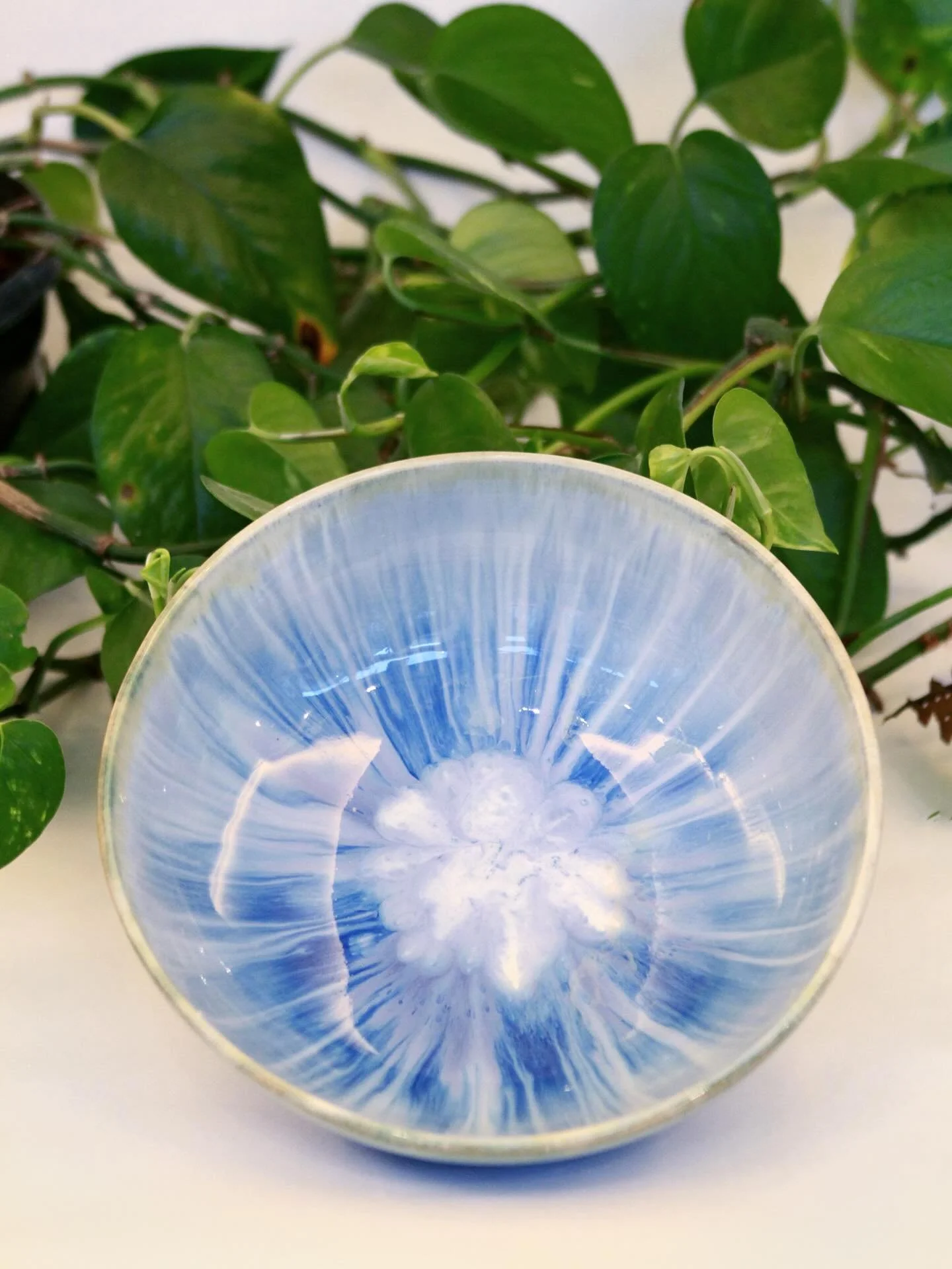 Can&rsquo;t take my eyes off yooou

#ceramics #clay #pottery #bowl #maycoglaze #amacoglazes #ceramicartist #fineart #craftuk #independentartists