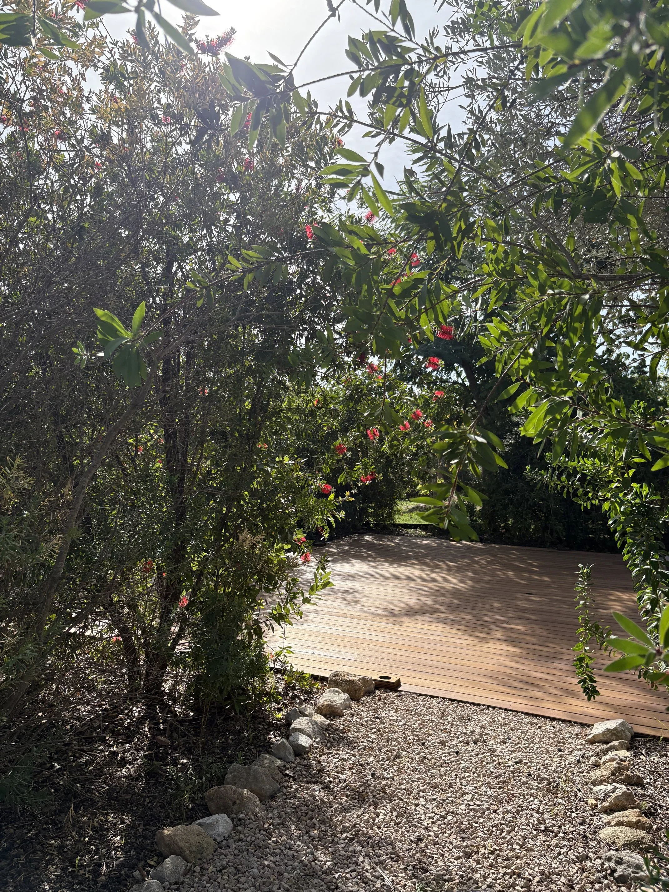 hidden terrace in a big garden for oudoor business retreats or conversations and exercises