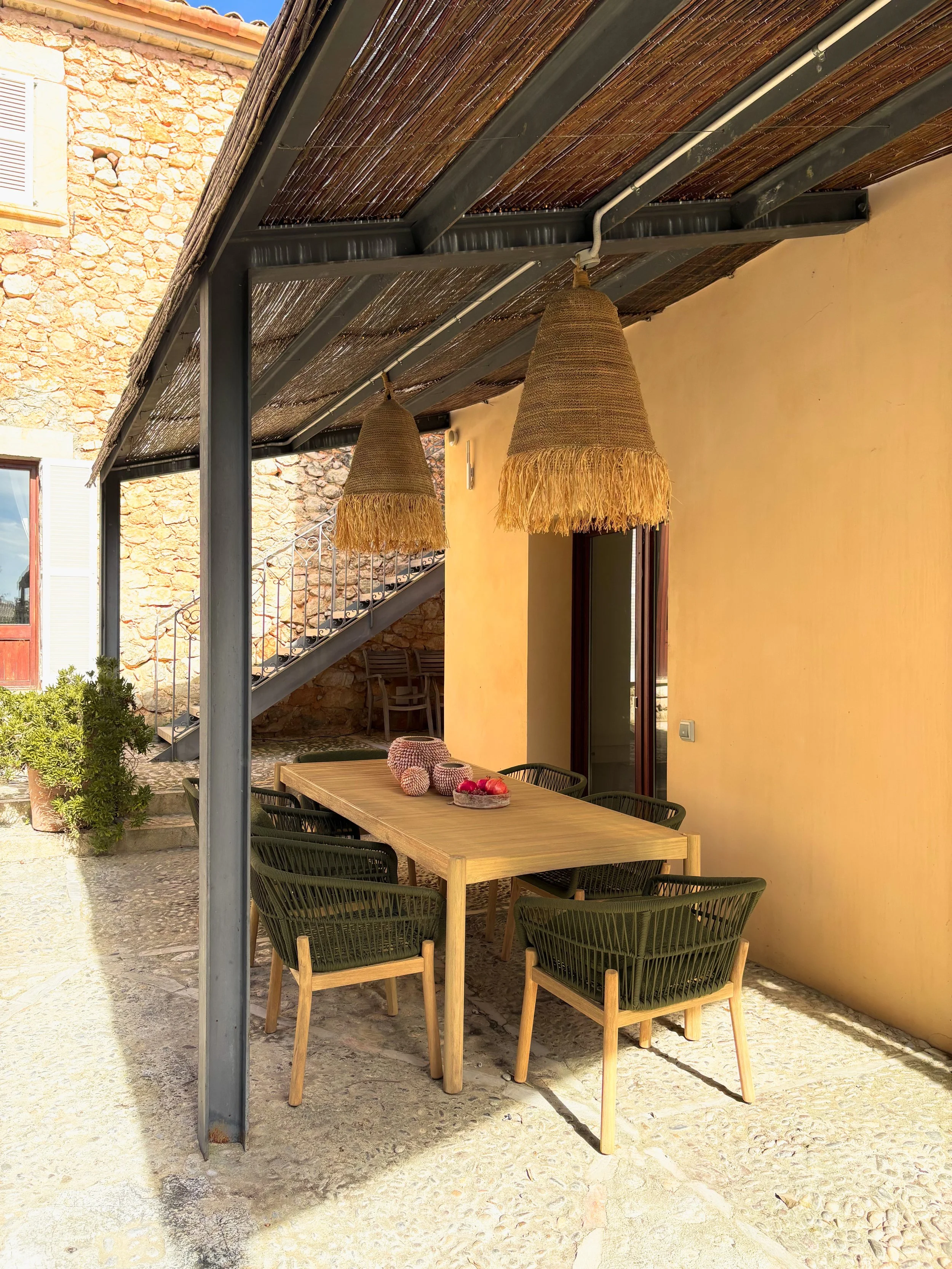 Outdoor work and Dining area for Teams and Group Retreats