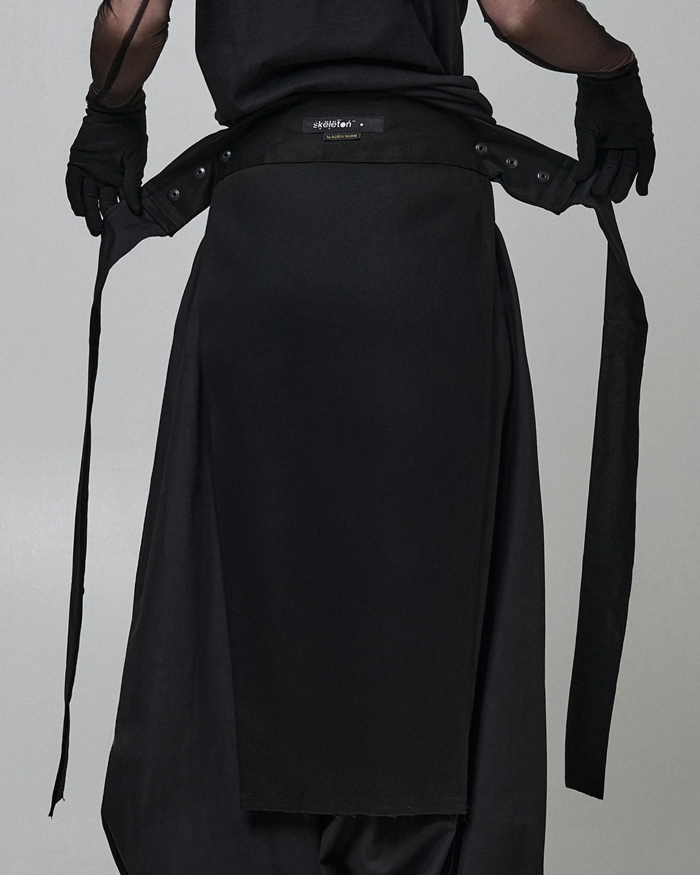 APRONSKIRTCLOSEUP2.jpg (Copy)