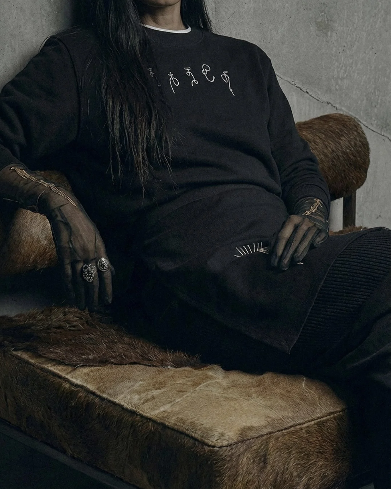 LIGHT LANGUAGE PULLOVER SHIELD