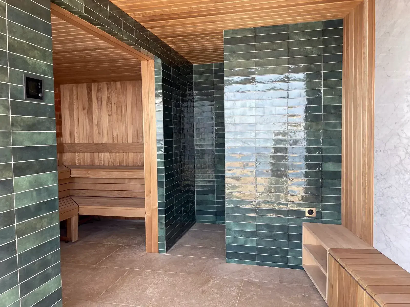 sauna-lights-lighting-french-riviera- èze-electrician-4.webp