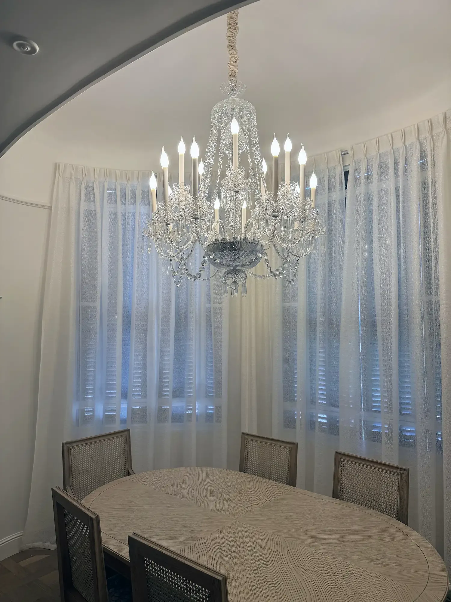 dining-room-lights-lighting-french-riviera- beaulieu-electrician-4.webp