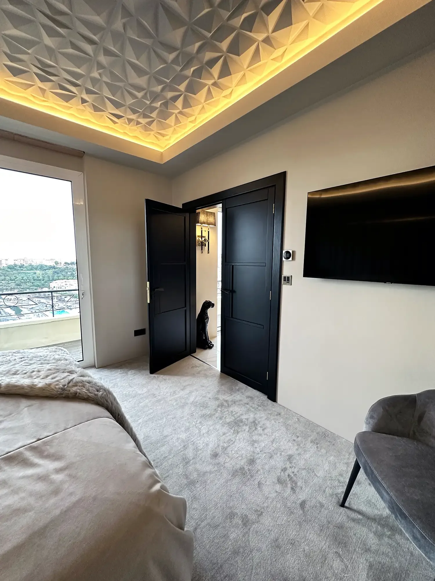bedroom-lights-lighting-monaco-penthouse-electrician-3.webp