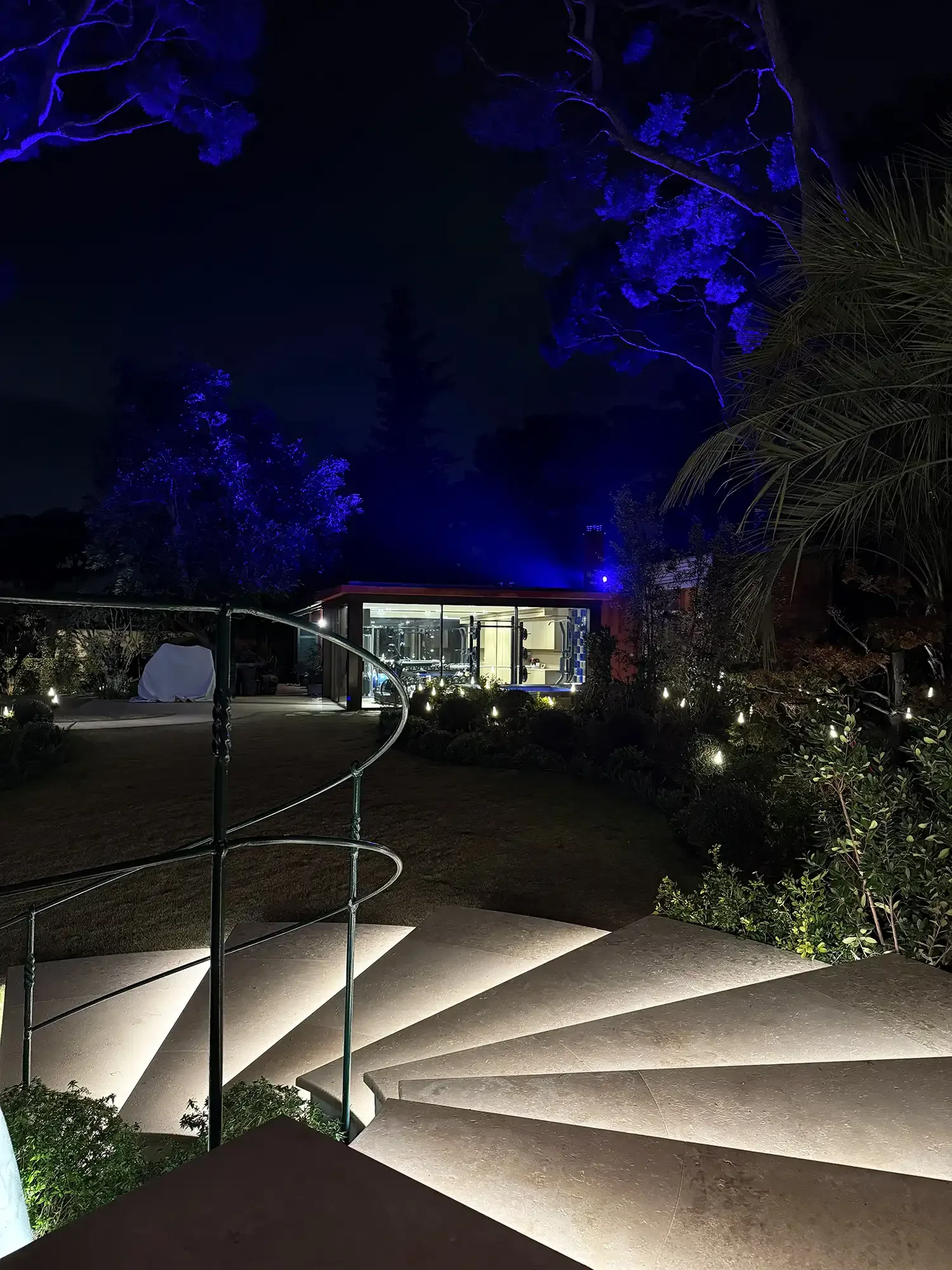 garden-lights-lighting-saint-jean-cap-ferrat-electrician-6.webp