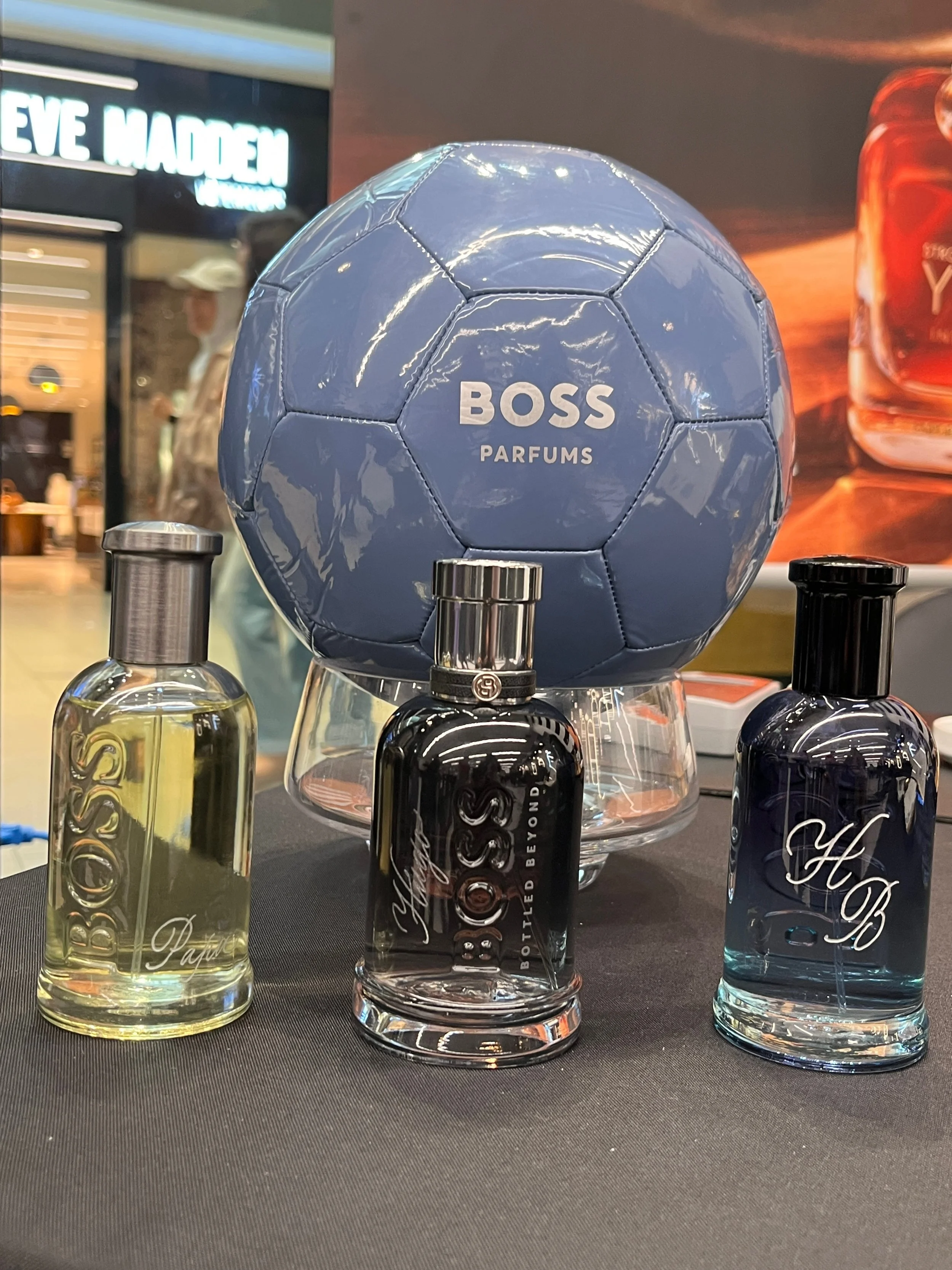 Sephora-Hugo Boss live event. Engraving perfume bottles