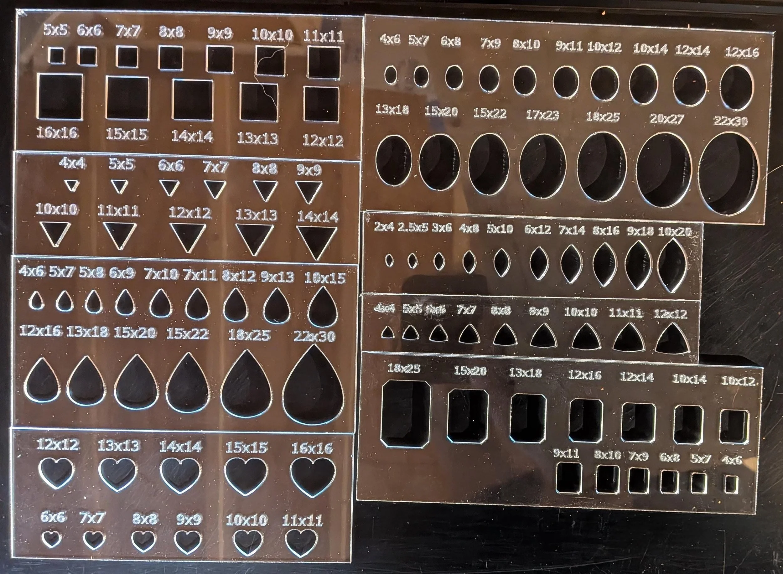 Clear Acrylic Indexed Cabochon Stencil Set for standard size settings