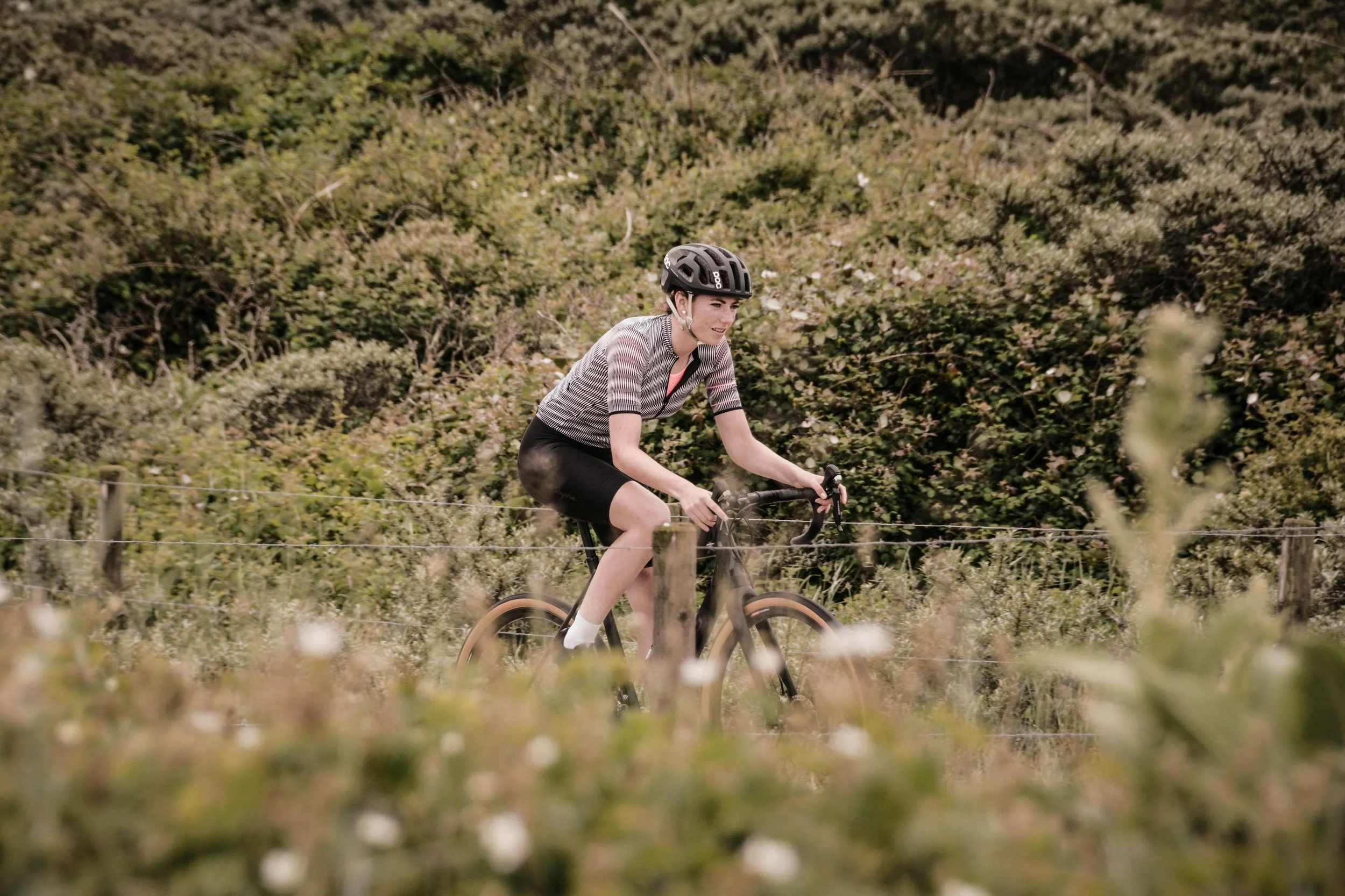 Female-cyclist-in-nature.-Coen-van-de-Broek.-Unsplash.-Dec19.jpg