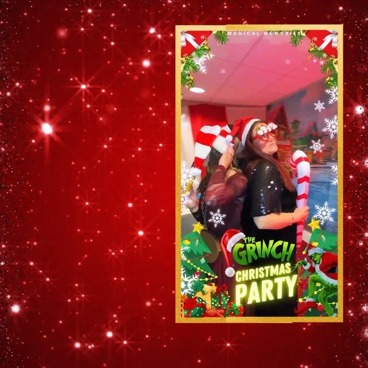The 360 Video Booth out for a Grinch themed Christmas Party✨ #christmasparty #360 #photobooth #grinch