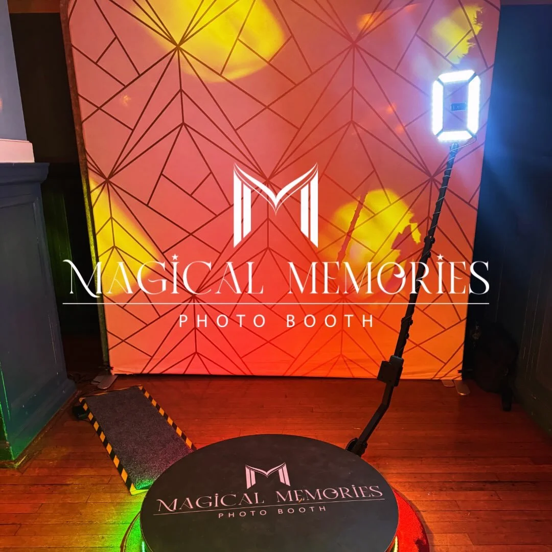 The 360 Video Booth out for the Christmas Party&rsquo;s @oxfordtownhall with @solutionsmedia.uk ✨