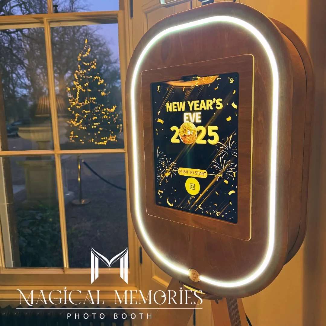 The Vintage Pod out for tonight&rsquo;s New Year&rsquo;s Eve celebration ✨